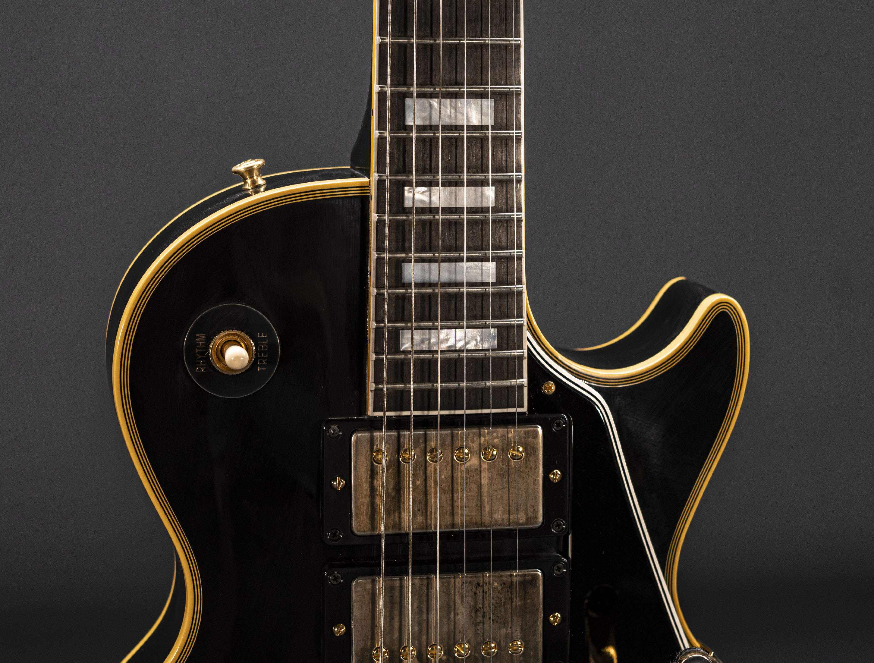 Galerie anzeigen (26 Bilder) a120226 gibson-les-paul-custom-1957-reissue-3-pickup-bigsby-vos-ebony