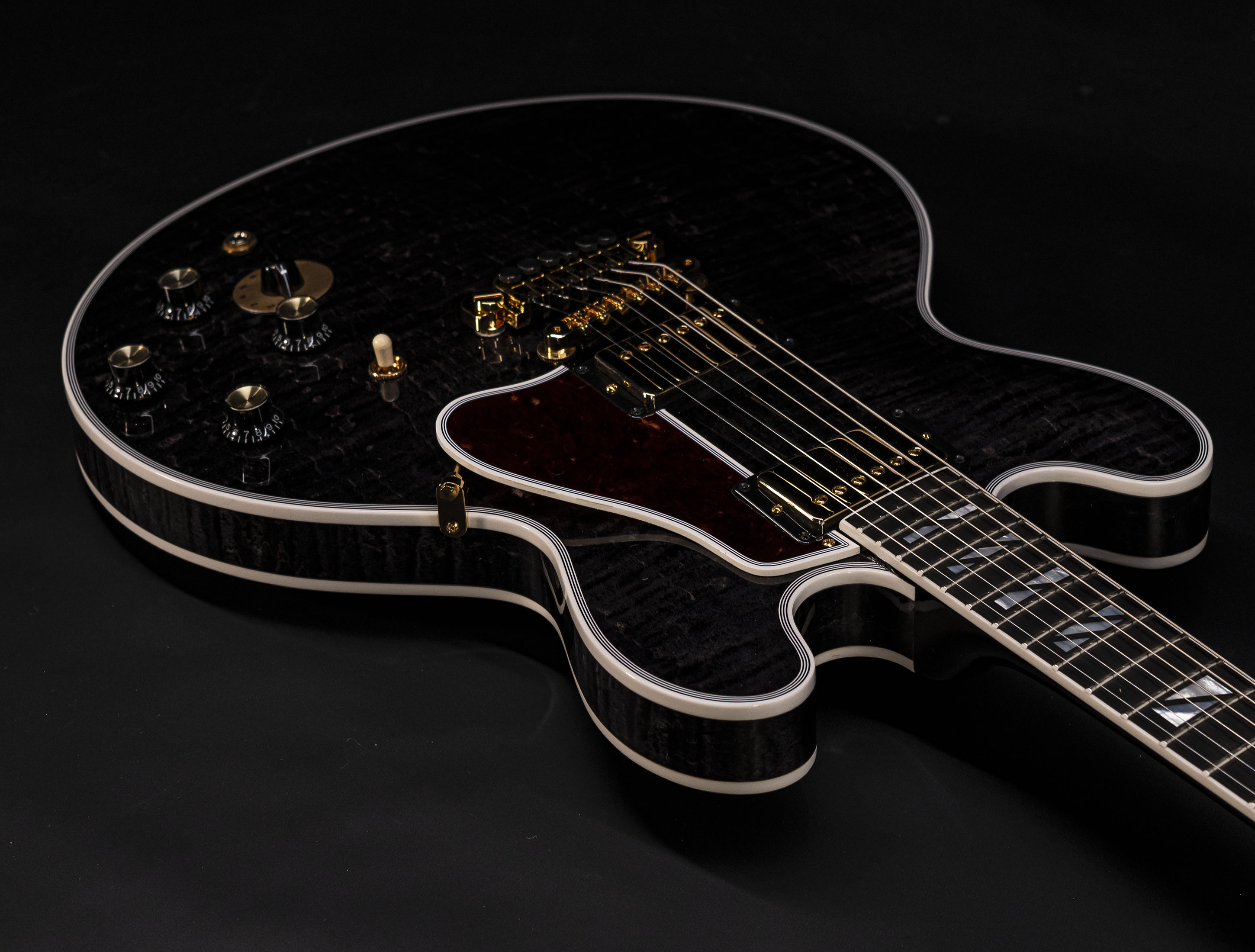 Show gallery (17 images) a10-9255-gibson-bb-king-lucille-transparent-ebony