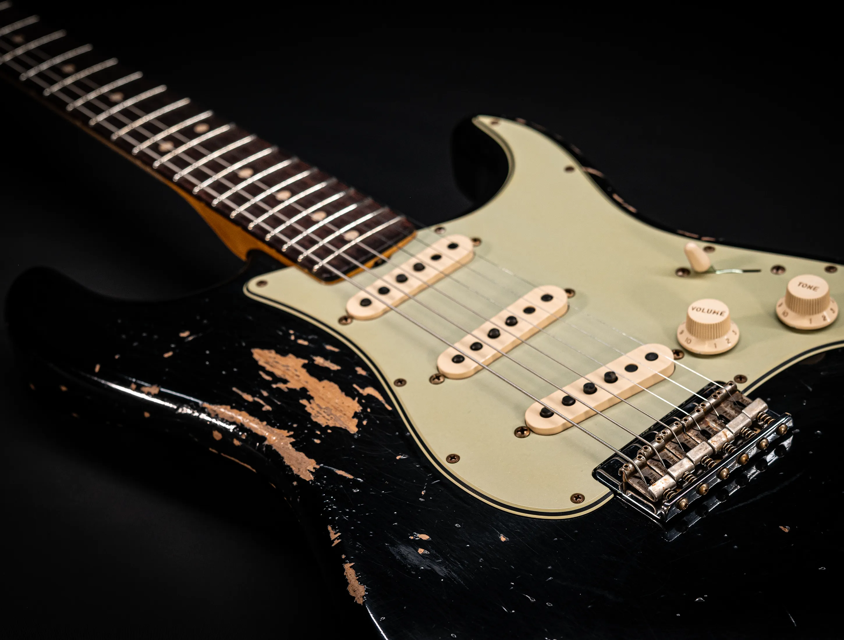 a172985Fender MBD Limited 1963 Hardtail Stratocaster Heavy Relic - Black Muikhaus-Hermann