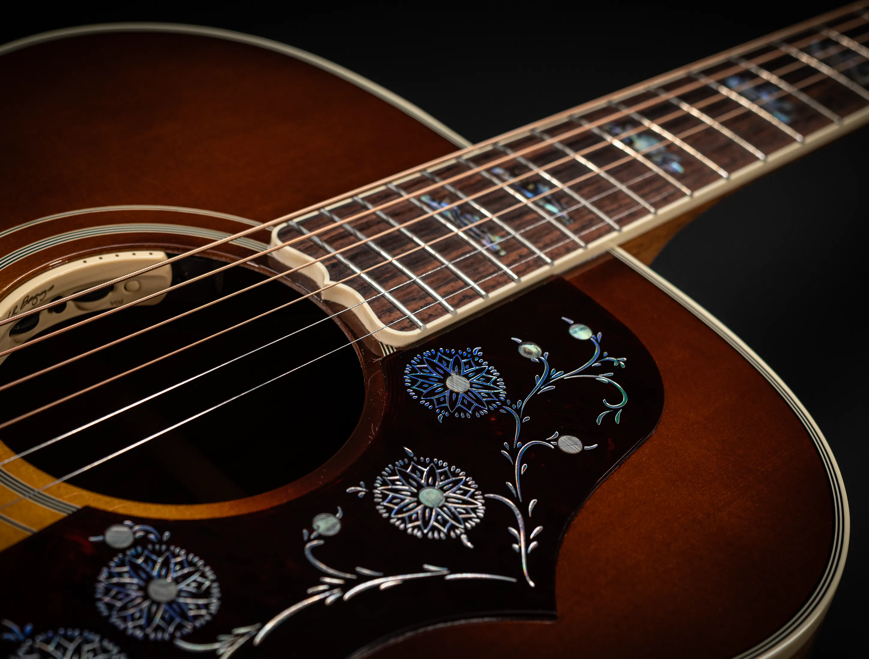 Gibson SJ-200 Elegant Koa - Honey Burst