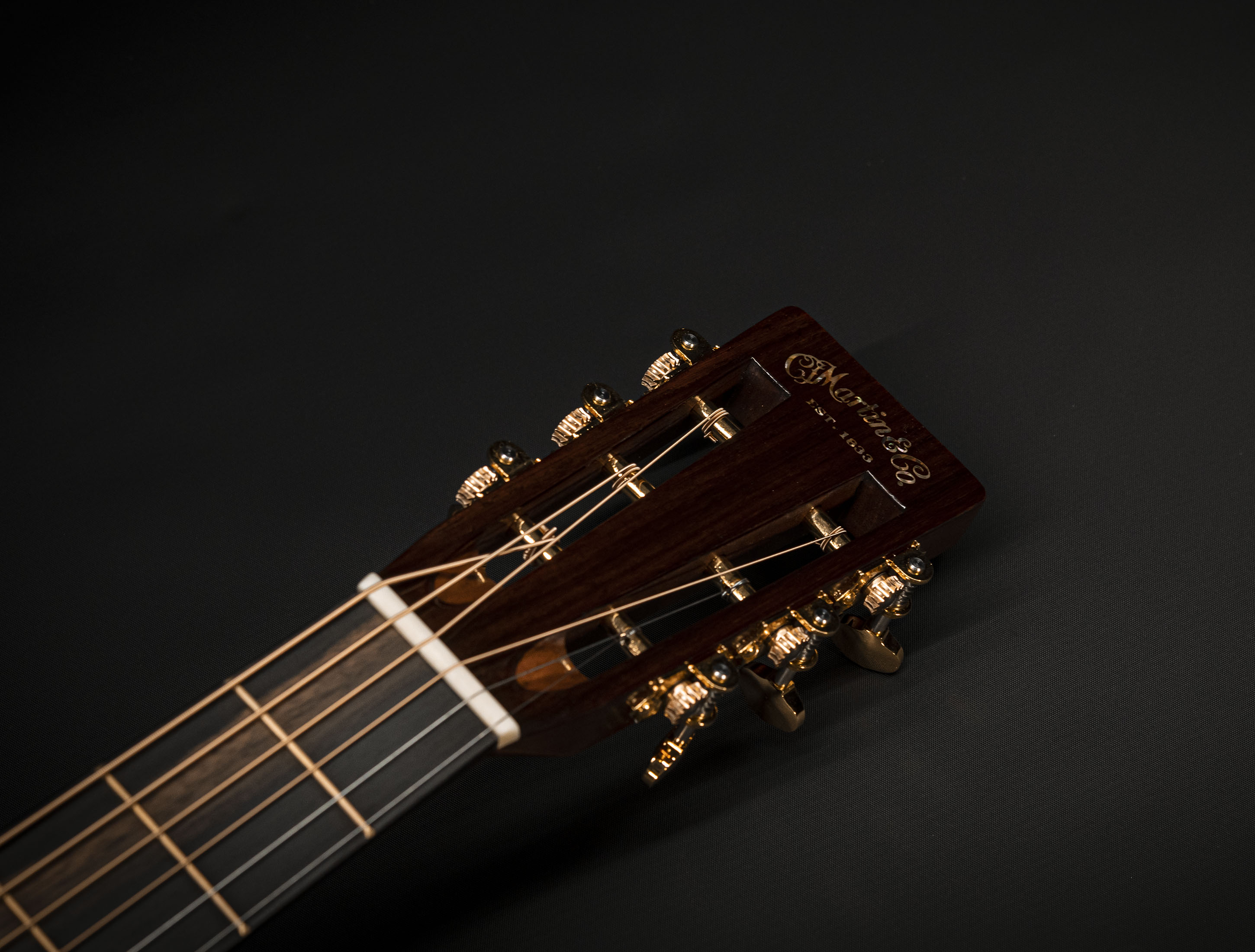 Show gallery (23 images) a140522 martin-0012-28-12-fret-modern-deluxe