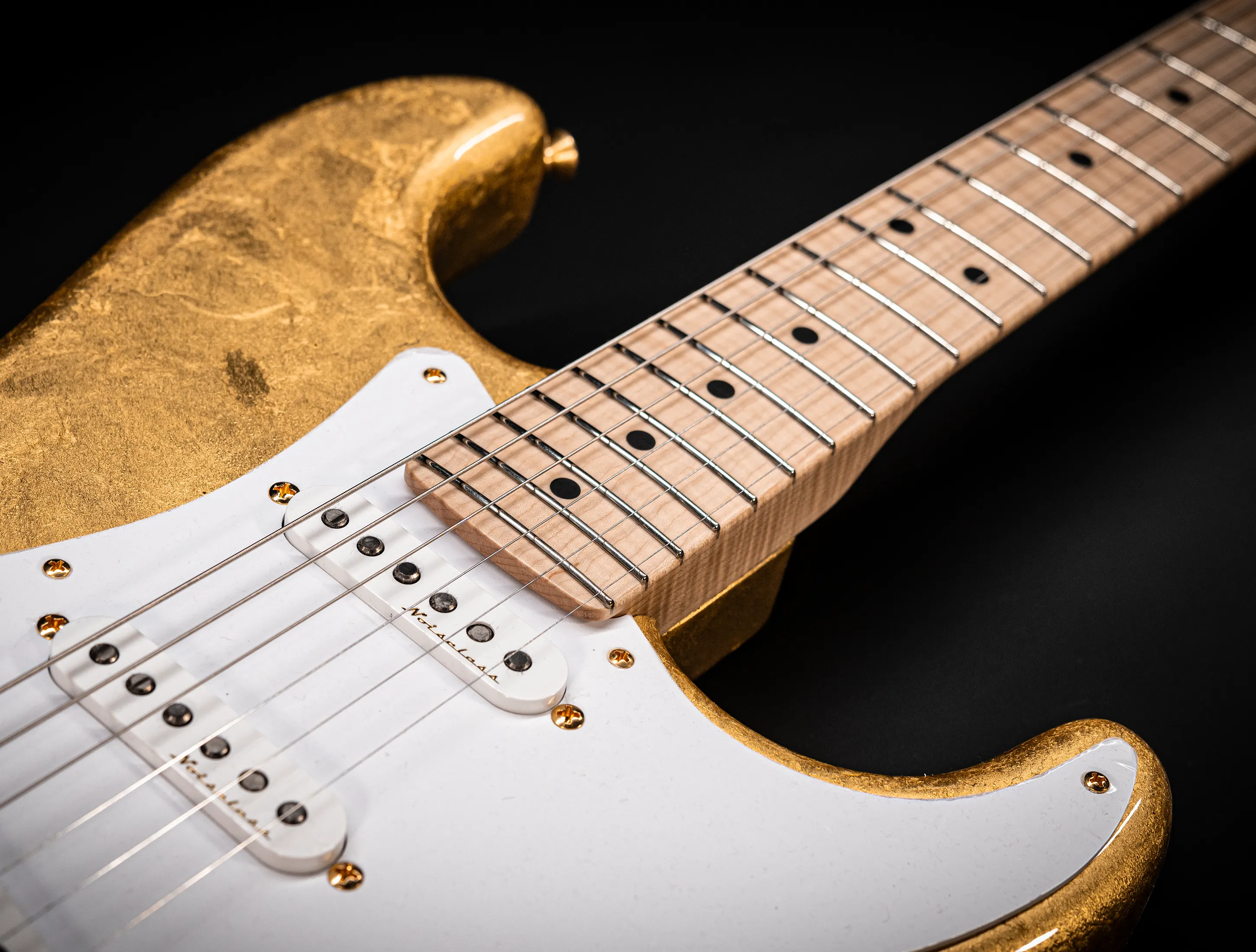 a165162 Fender Masterbuilt Todd Krause GOLD LEAF Eric Clapton Stratocaster - 24 Karat Gold