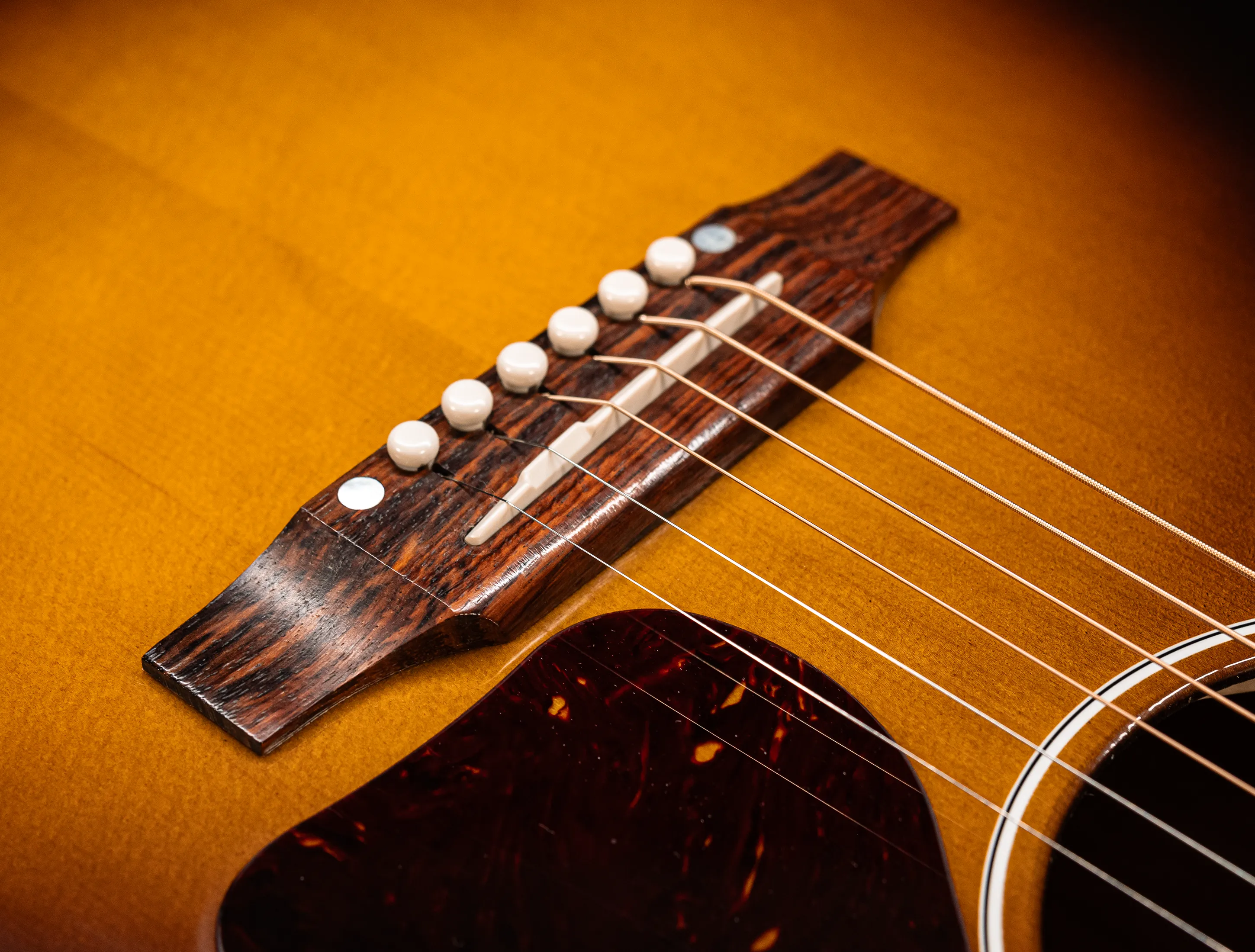 Show gallery (23 images) a170015 Gibson J-45 Standard - Vintage Sunburst