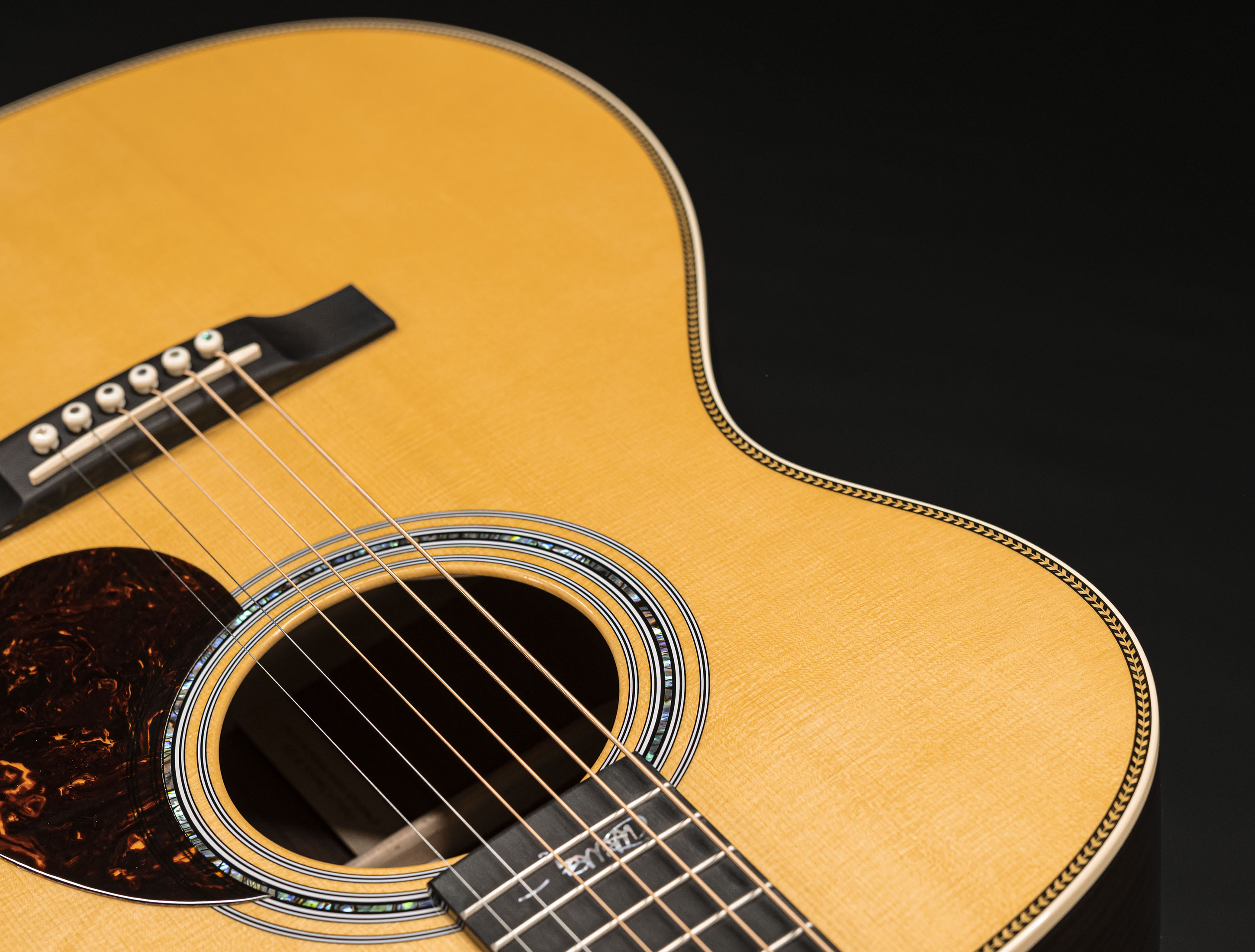 a143129 Martin-OMJM-John-Mayer