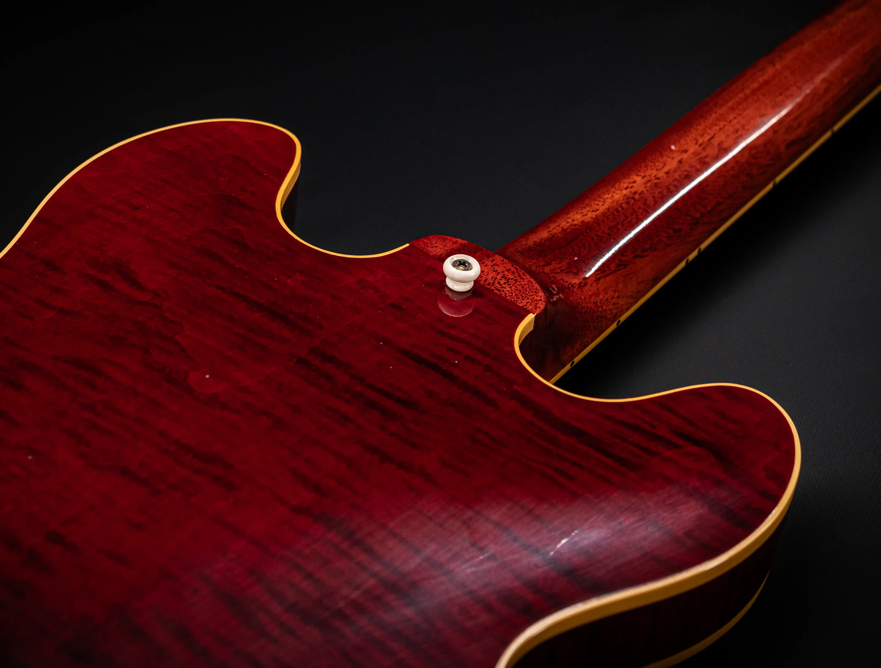 Gibson ES-335 1964 Custom Shop Murphy Lab Ultra Light Aged Figured Maple - Viking Red