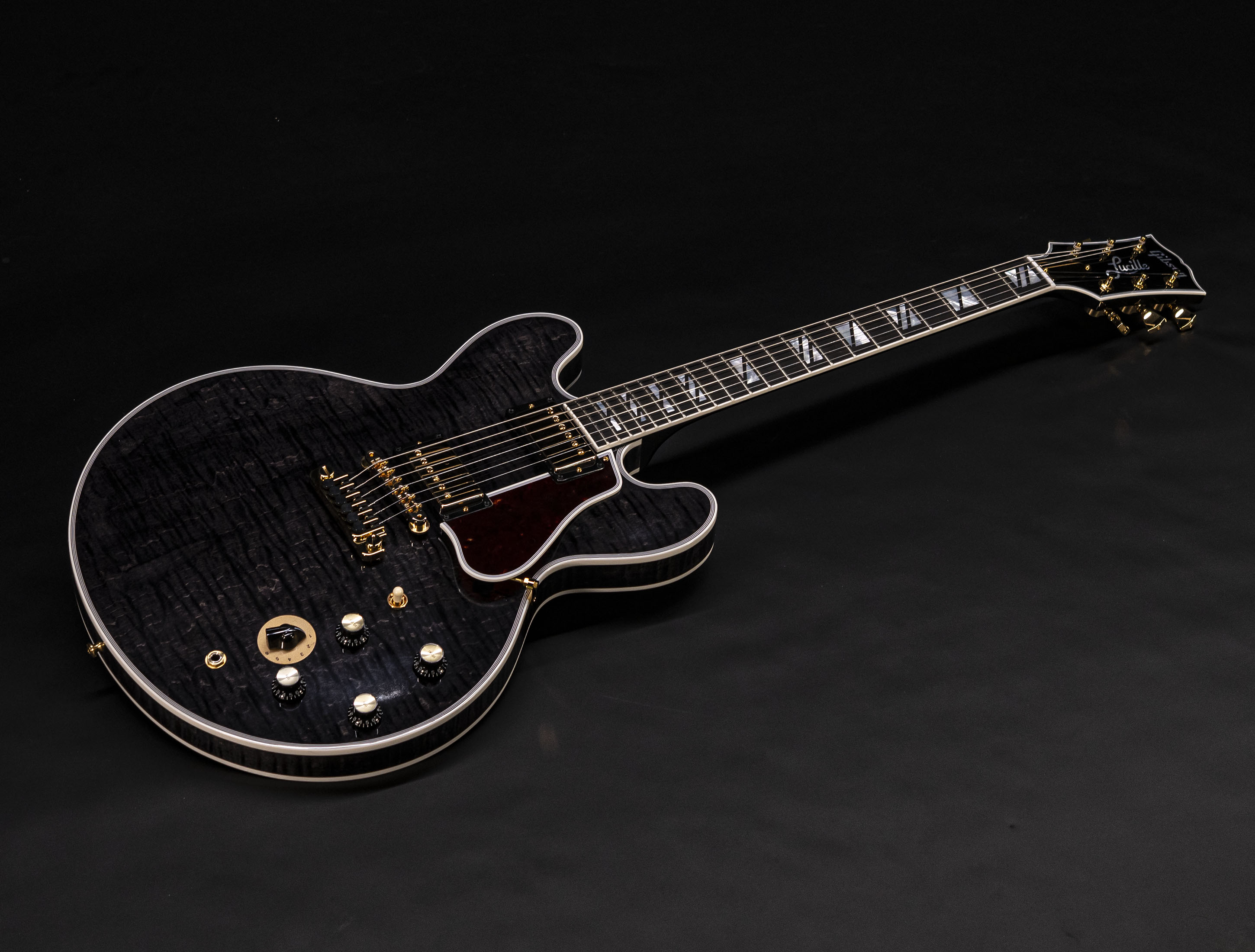 Show gallery (17 images) a10-9242-gibson-bb-king-lucille-transparent-ebony