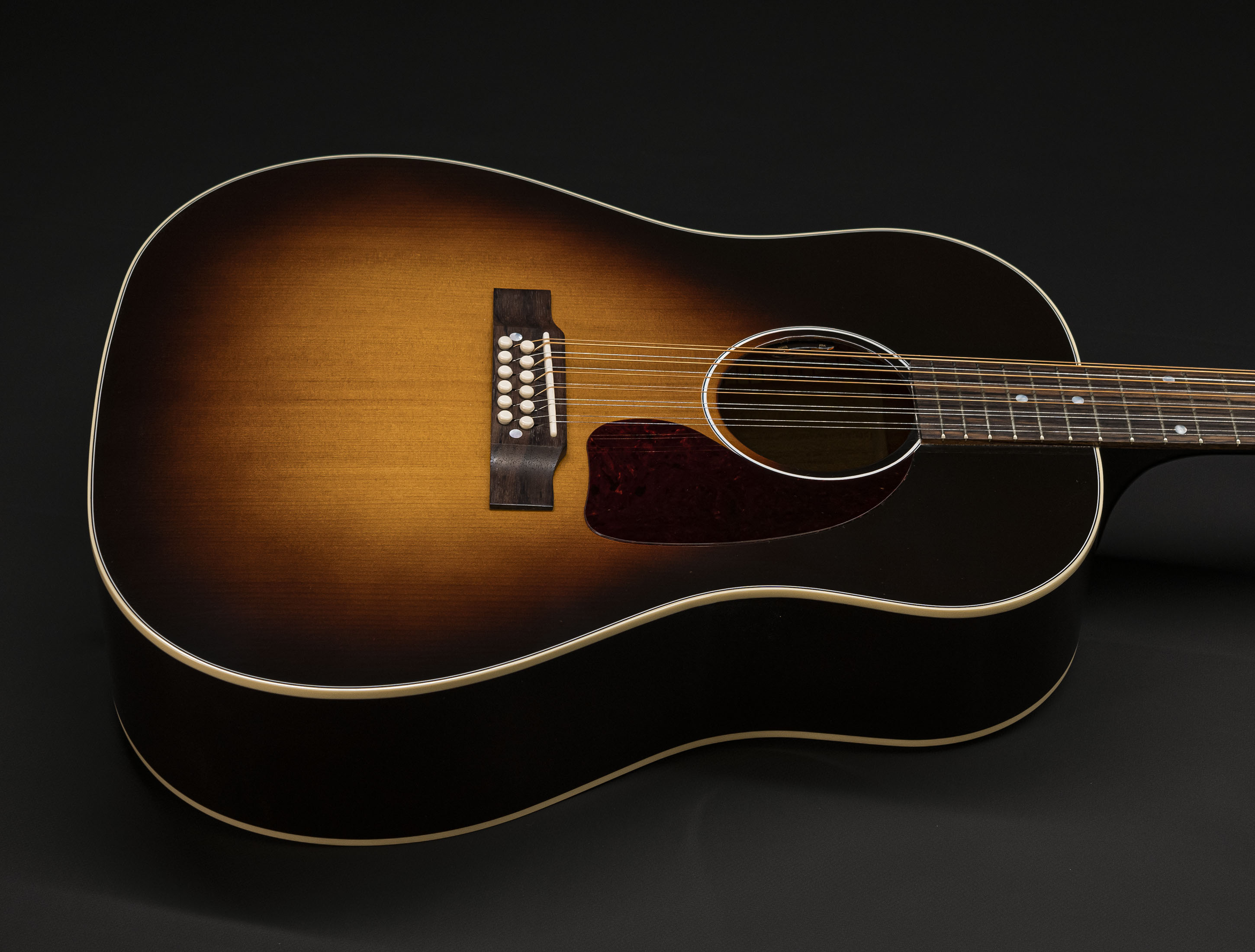 Show gallery (24 images) a118165-gibson-j-45-standard-12-string-vintage-sunburst