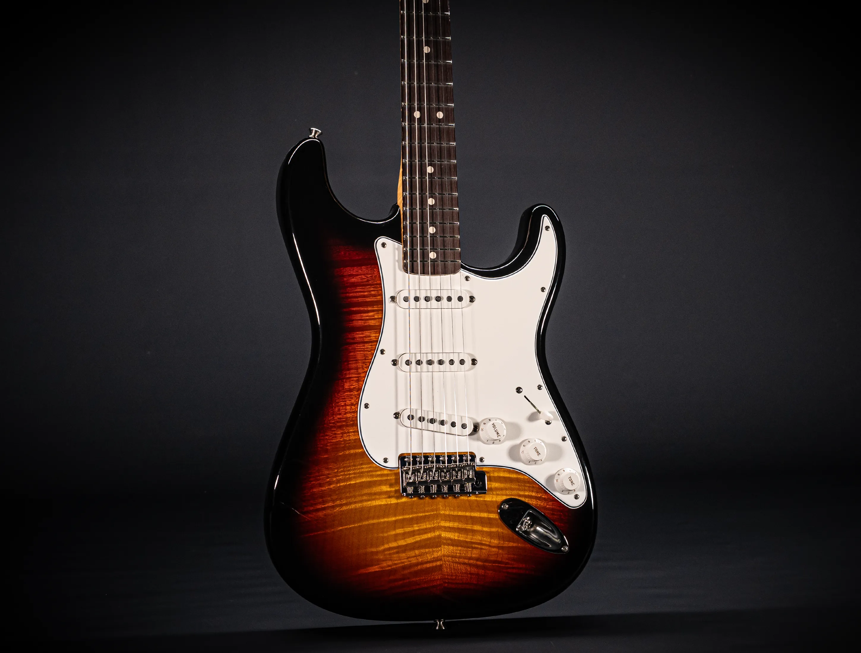 Fender MBD 1963 Stratocaster Prestige GLOSS NOS Flame Top - Sunburst