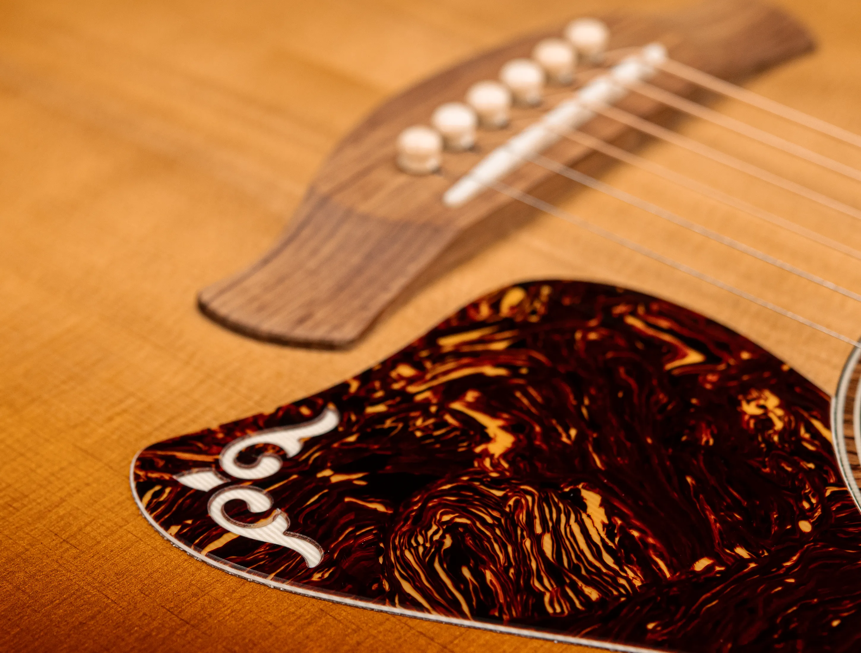 a172070 Taylor Gold Label 814e Koa Sunburst Top - Musikhaus Hermann