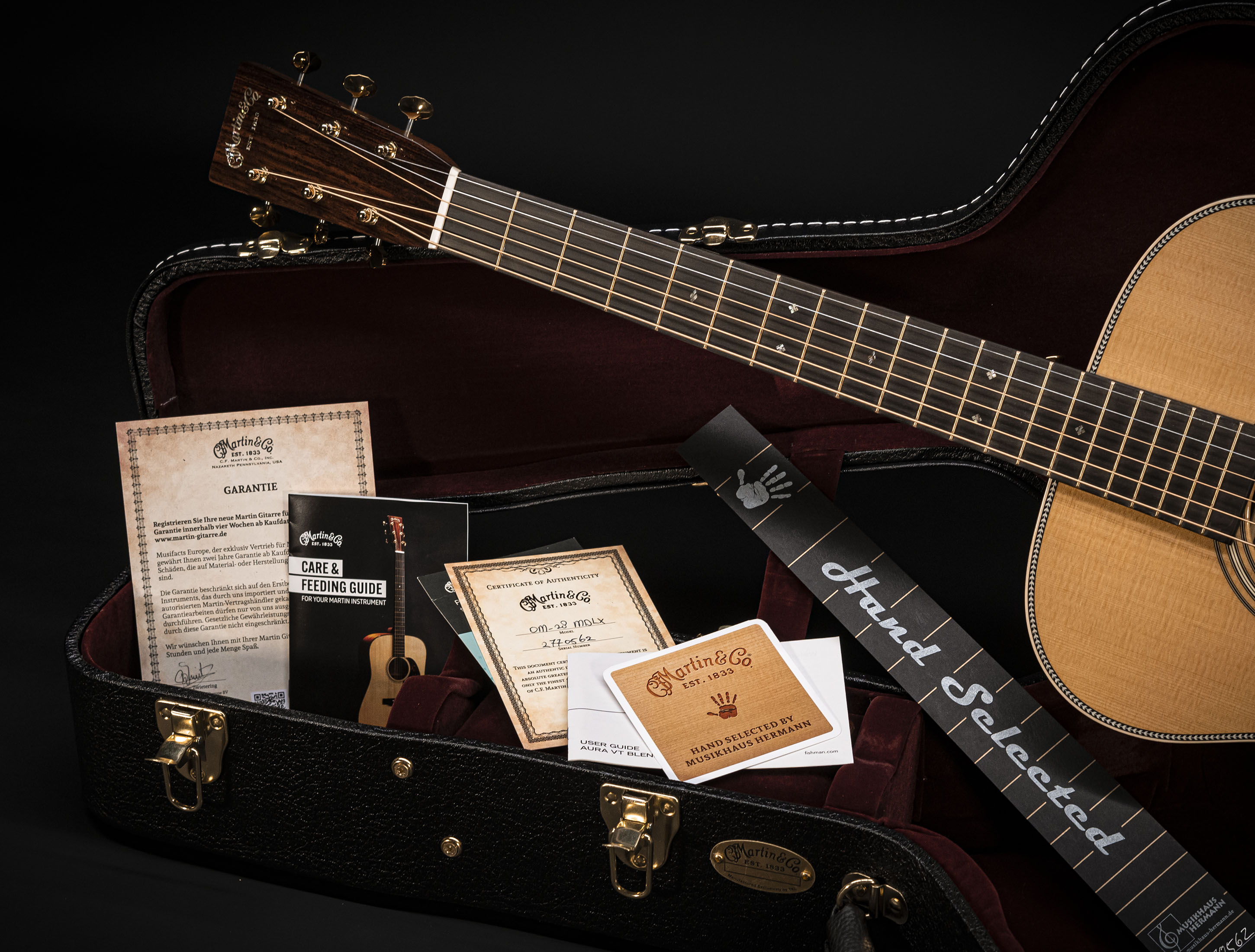 Show gallery (26 images) a142810 Martin-OM-28E-Modern-Deluxe-mit-Tonabnehmer