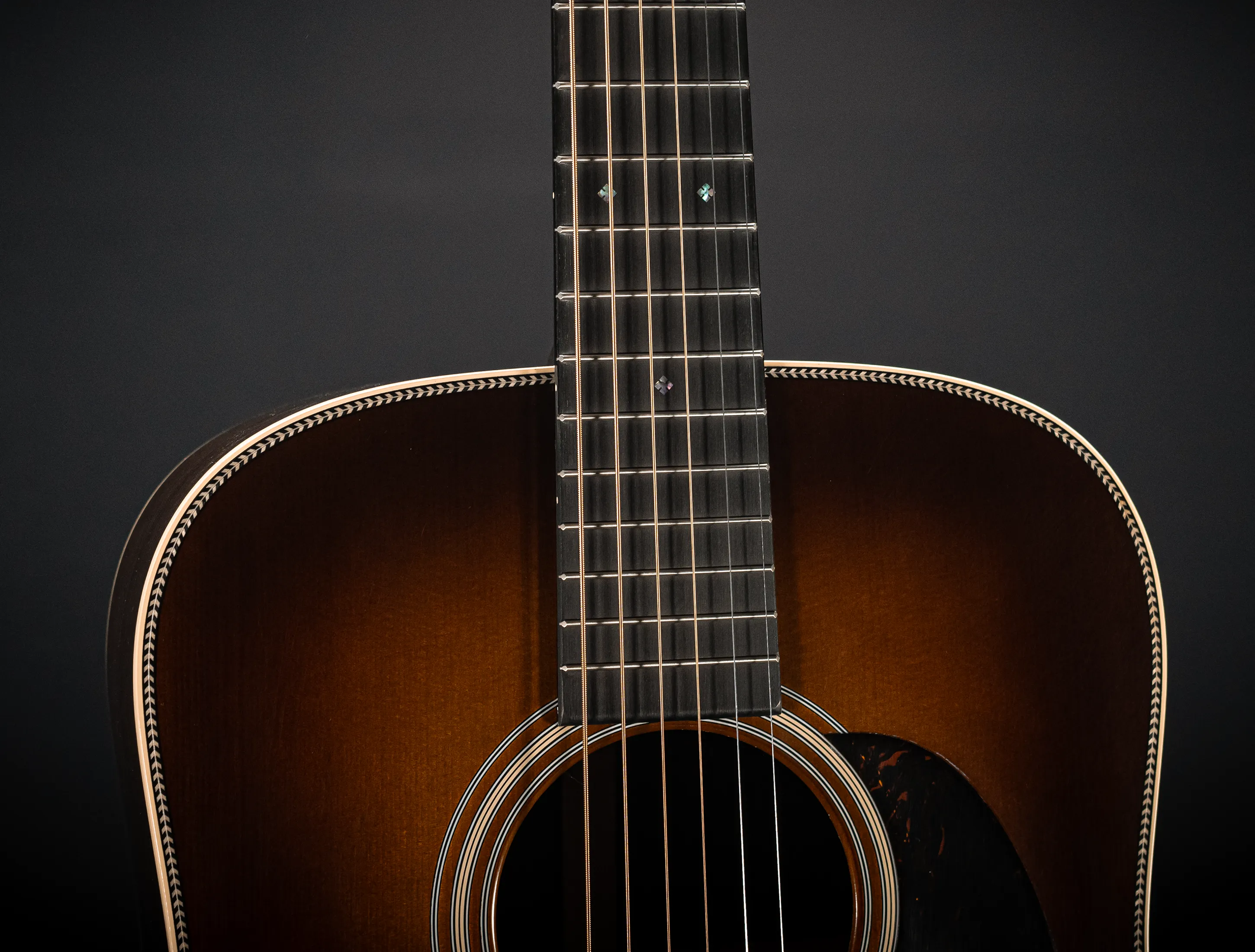 Martin Custom Shop Expert D-28 Authentic 1937 - Ambertone Burst