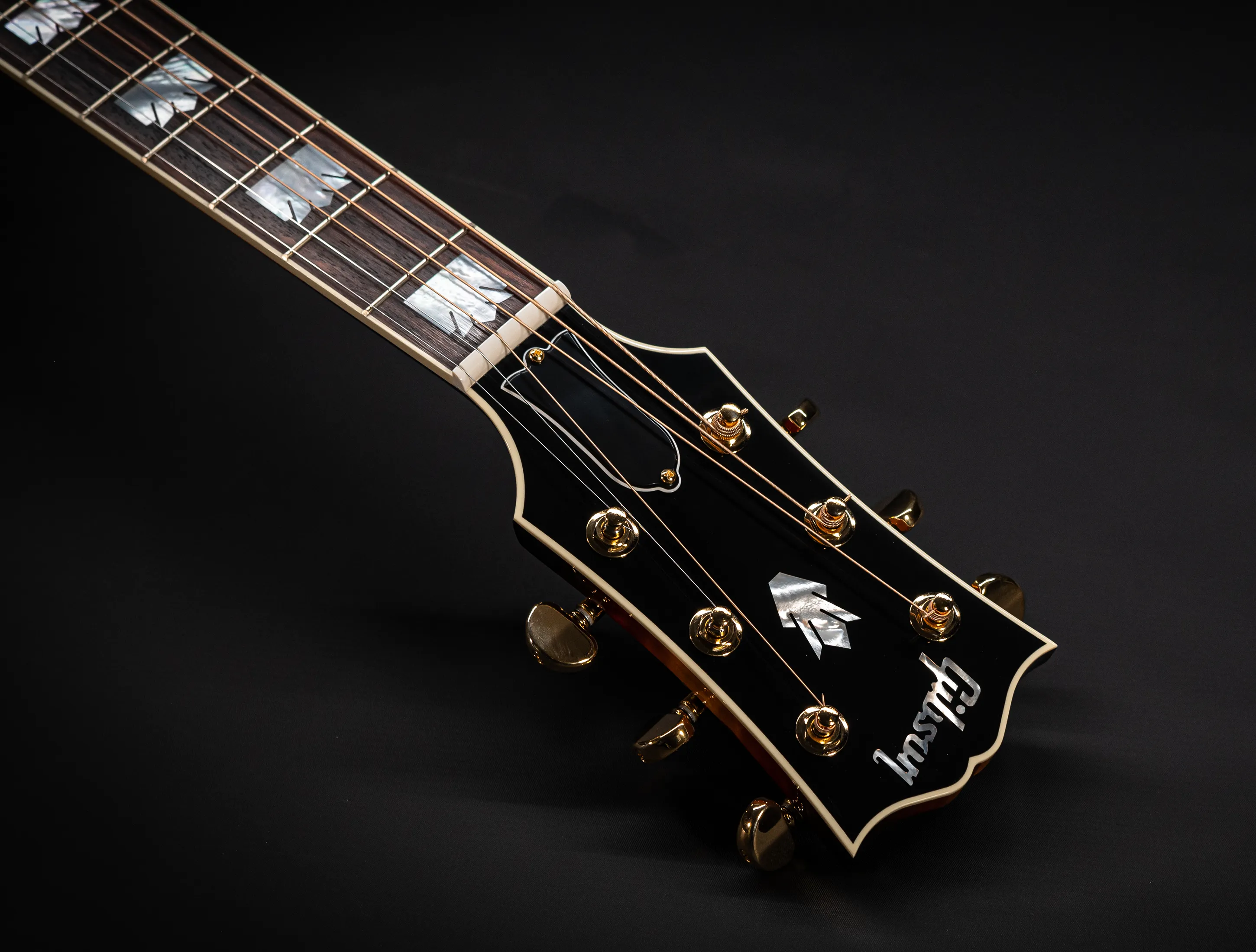 a173702 Gibson SJ-200 Standard Tri Burst MCJB20TB musikhaus-hermann