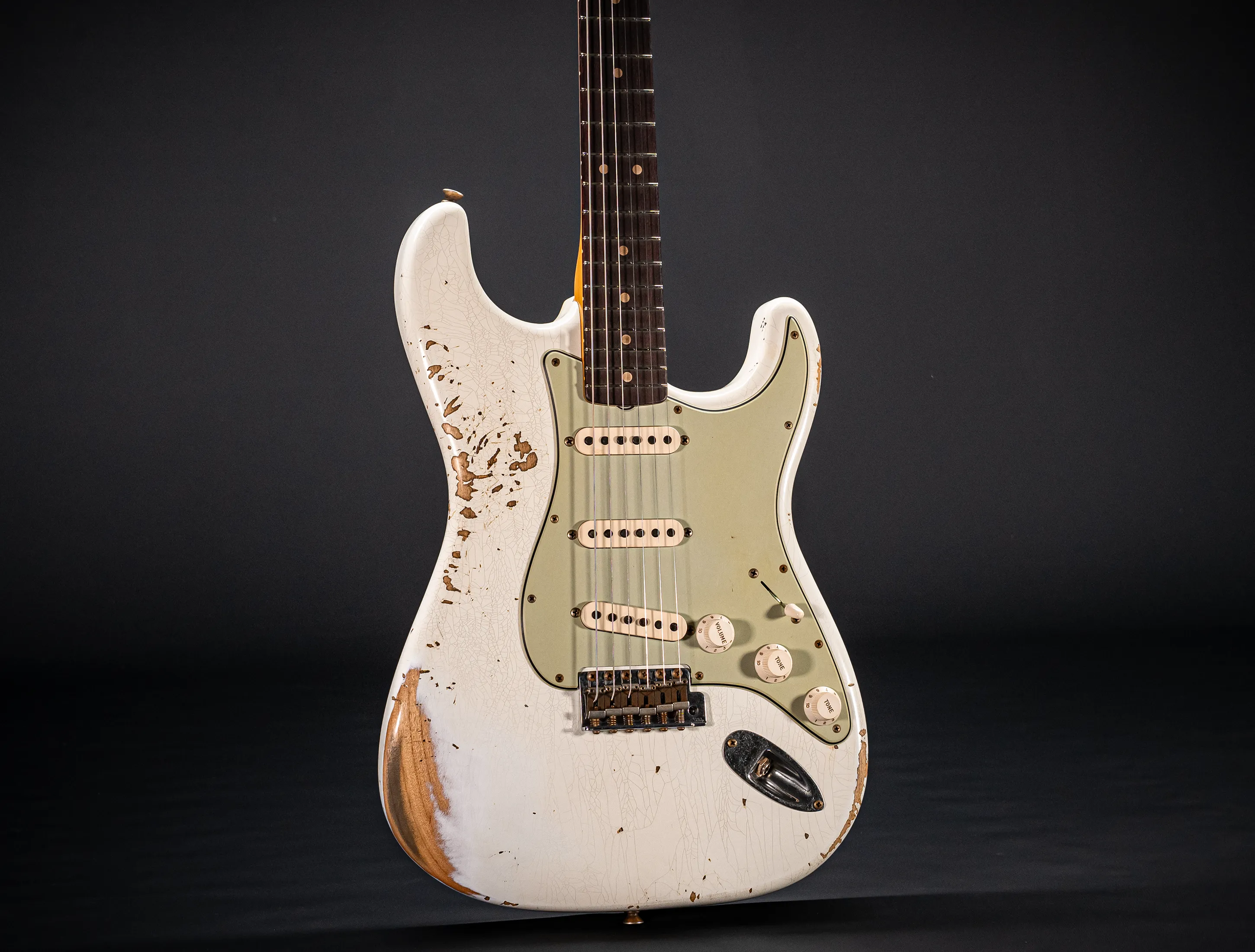 Fender MBD 1963 Stratocaster Heavy Relic - Super Faded Aged Olympic White