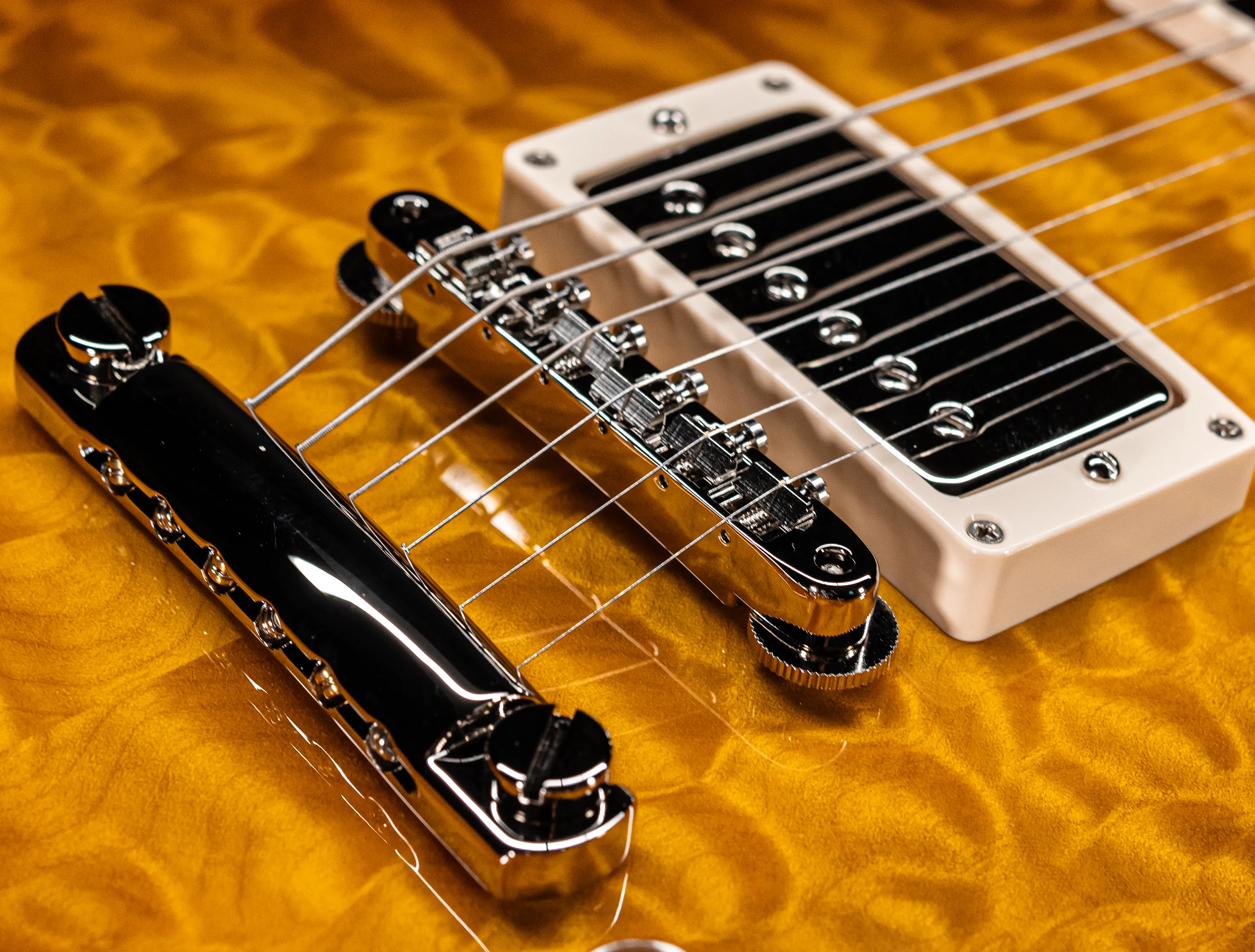 Gibson Les Paul 1959 Reissue 5A-Quilt Maple Top - GLOSS "Factory Special"