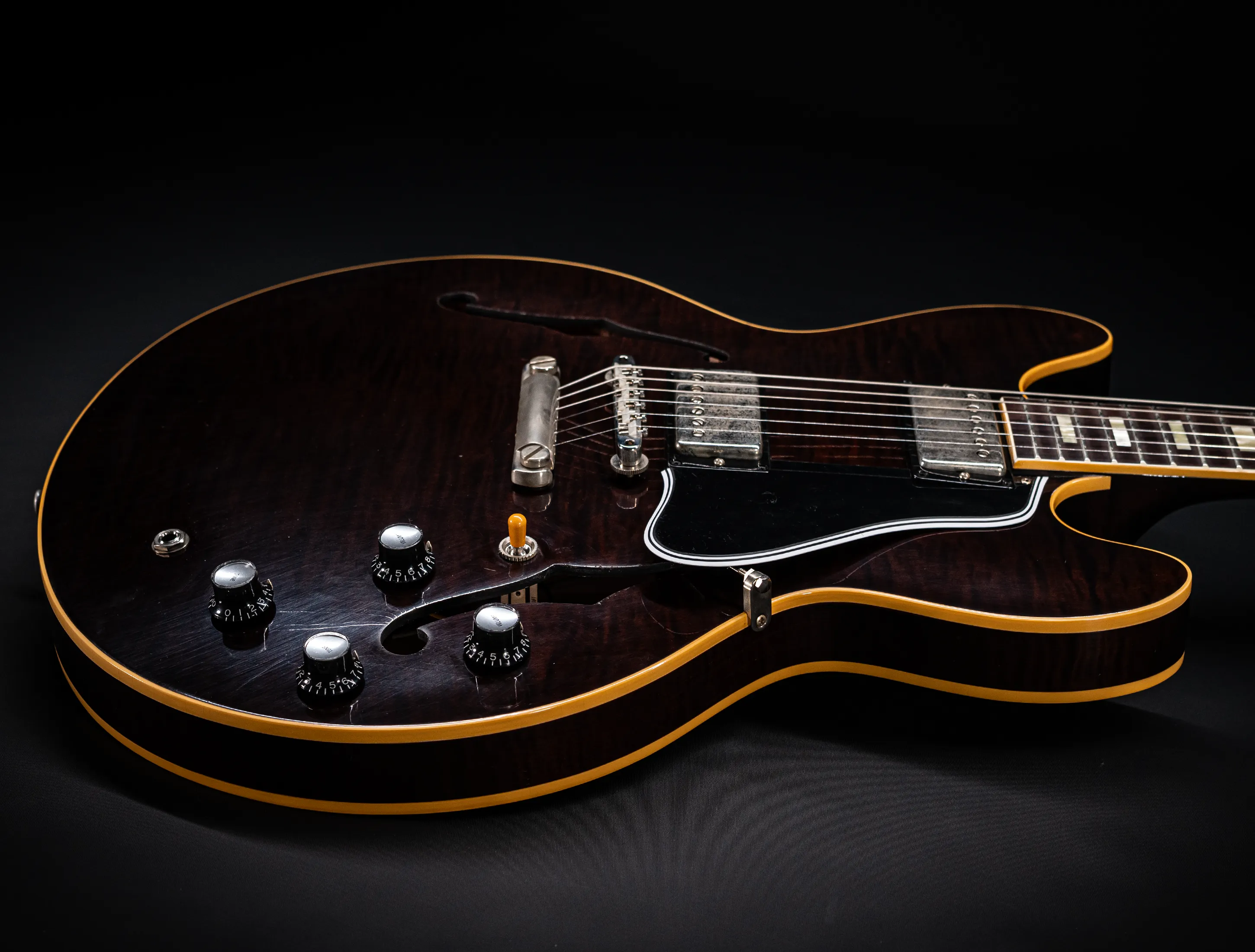 Gibson ES-335 1964 Custom Shop Murphy Lab Ultra Light Aged Figured Maple - Dark Walnut