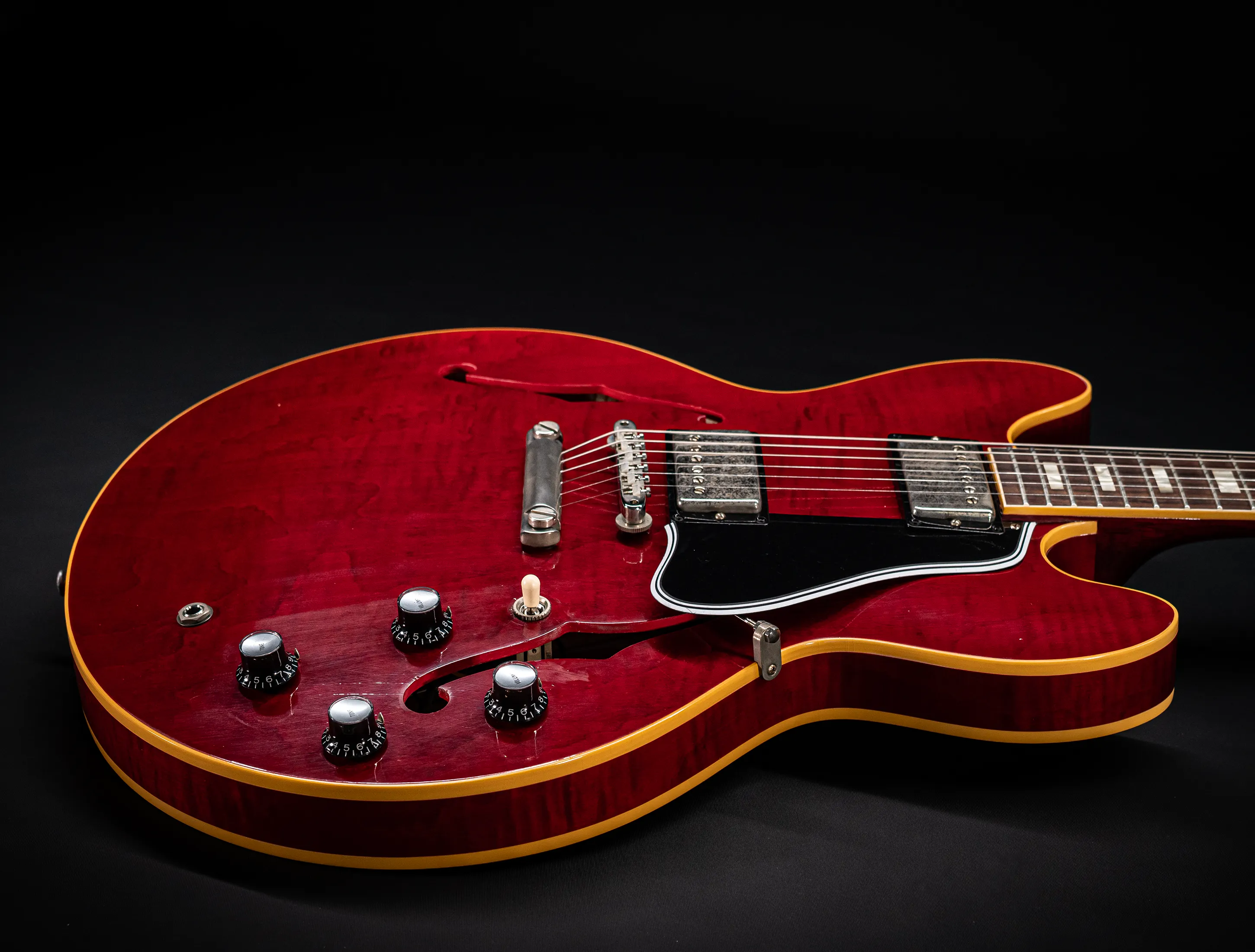 Gibson ES-335 1964 Custom Shop Murphy Lab Ultra Light Aged Figured Maple - 60s Cherry Red