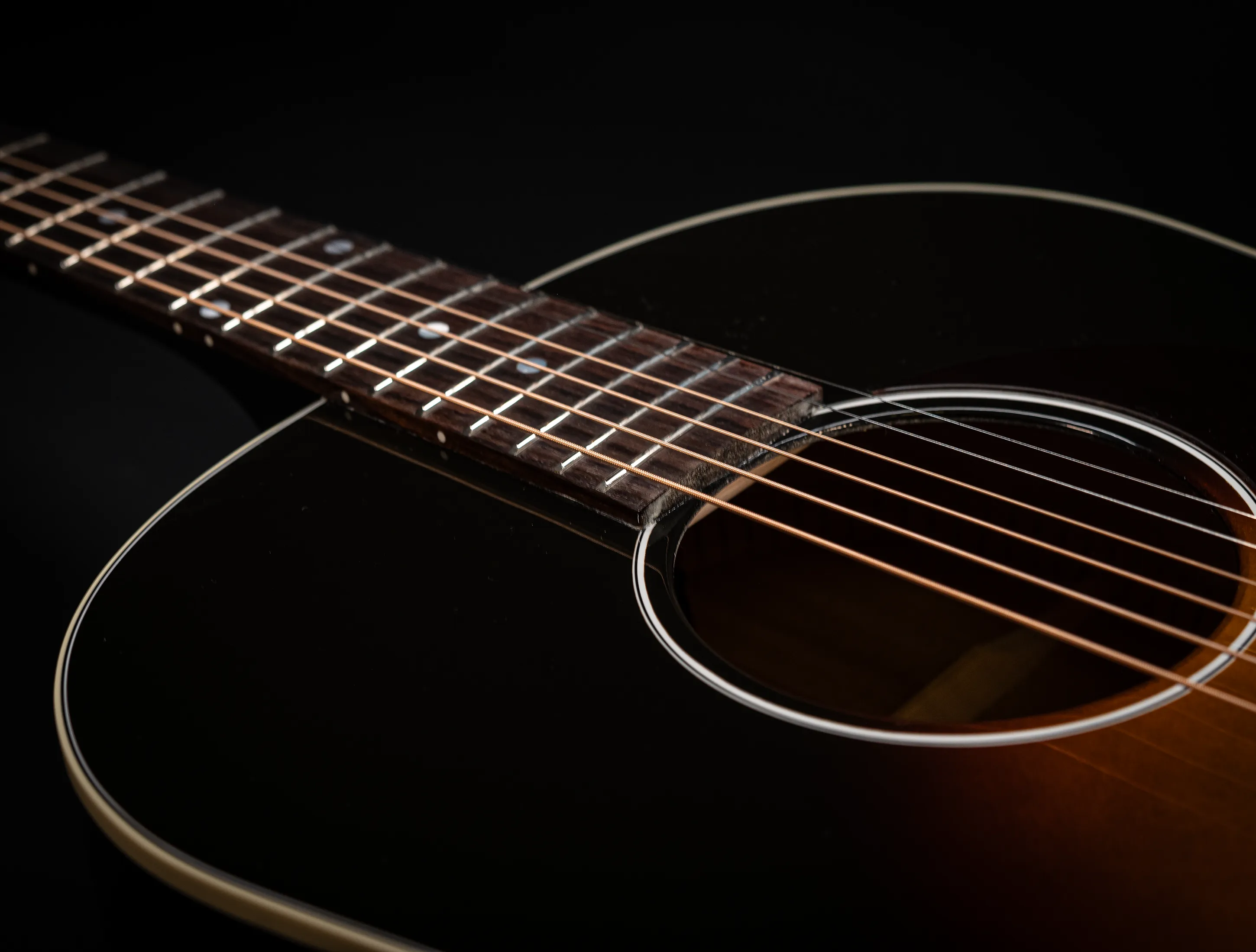 Show gallery (23 images) a170019 Gibson J-45 Standard - Vintage Sunburst