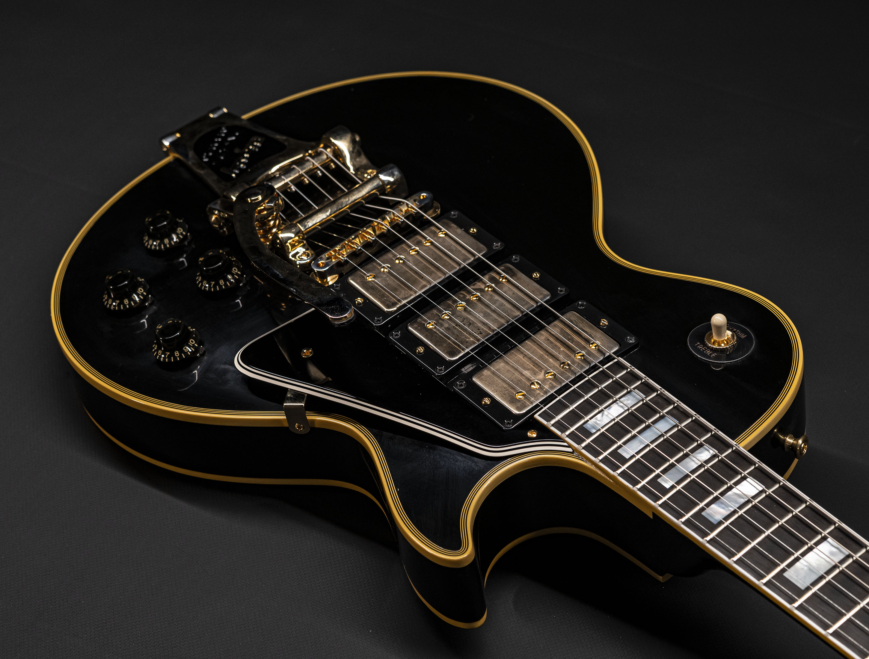 Galerie anzeigen (26 Bilder) a120217 gibson-les-paul-custom-1957-reissue-3-pickup-bigsby-vos-ebony