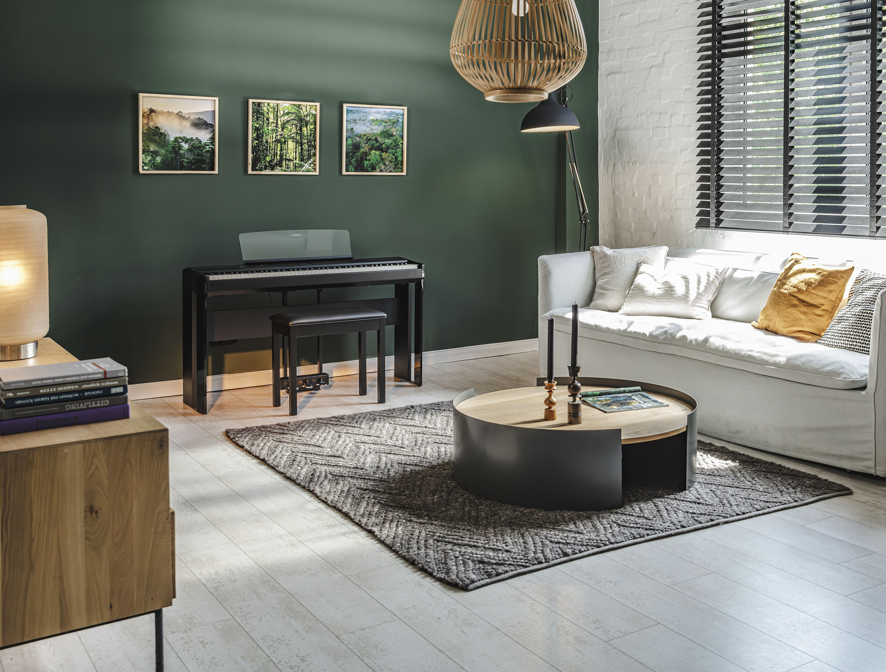 Show gallery (23 images) p525bset-007