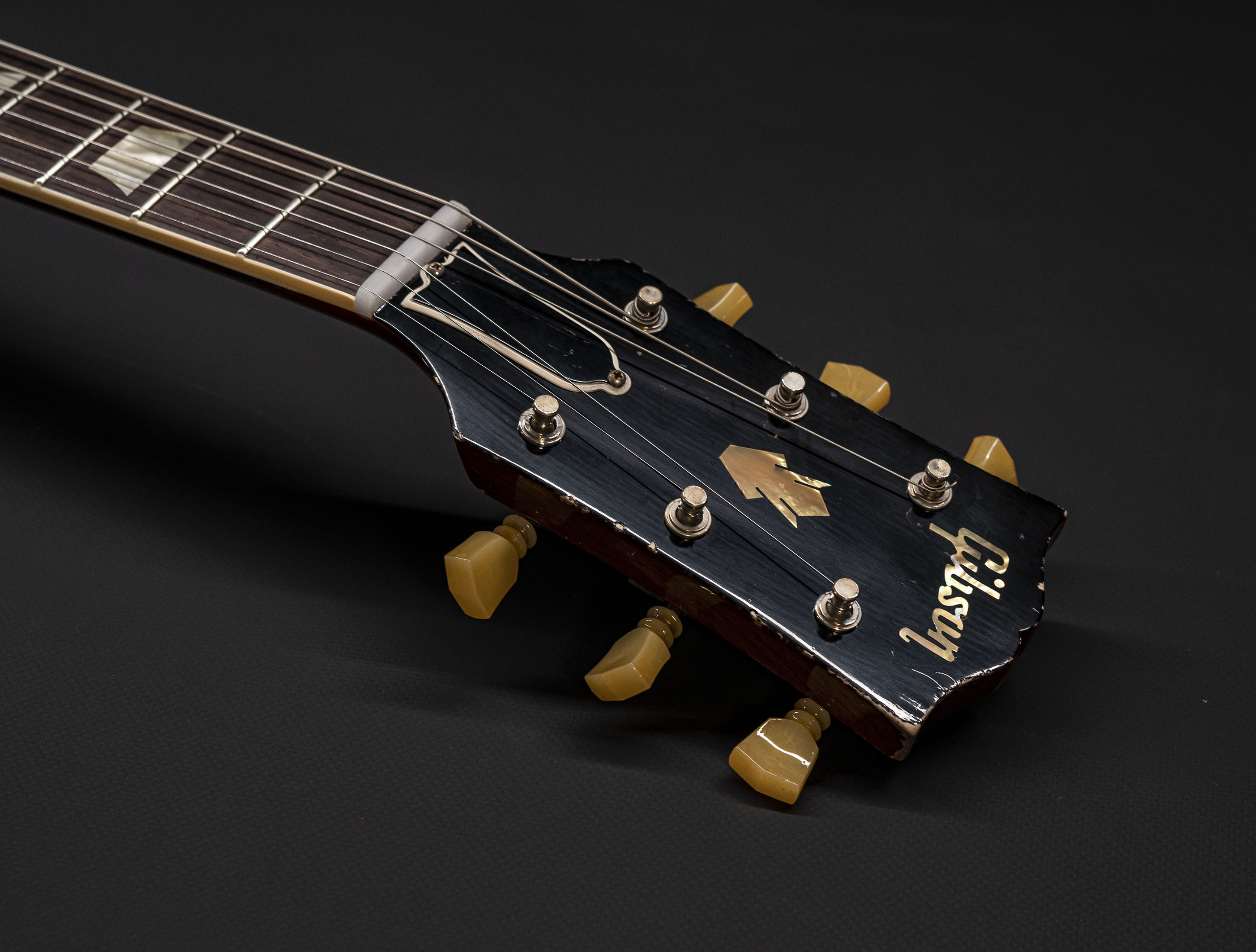 a123205-Gibson-SG-1964-Standard-Reissue-Maestro-Vibrola-Murphy-Lab-Heavy-Aged-Faded-Cherry a123205-gibson-sg-1964-standard-reissue-maestro-vibrola-murphy-lab-heavy-aged-faded-cherry