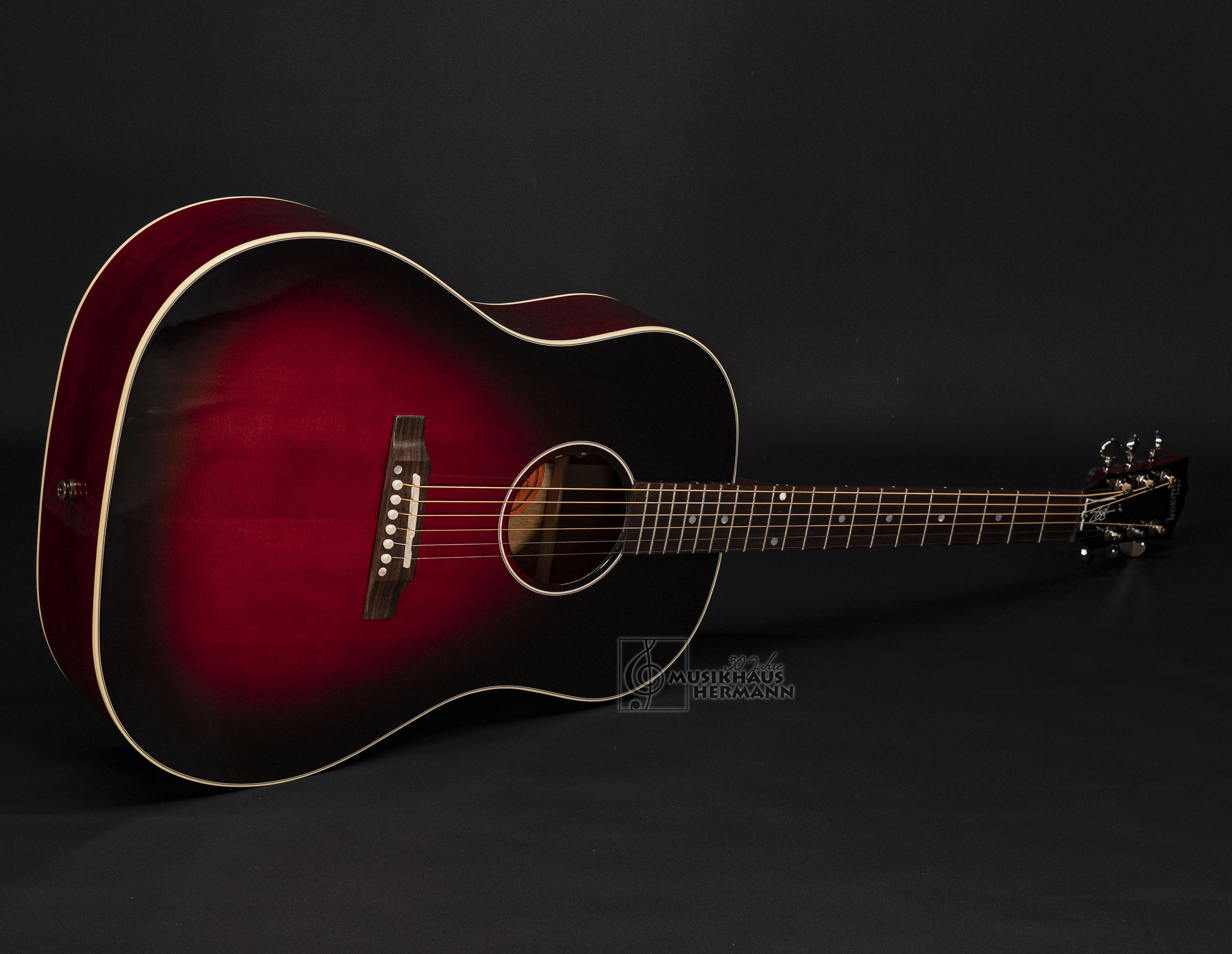 Galerie anzeigen (19 Bilder) a9-1763 gibson-j-45-slash-signature-vermillion-burst
