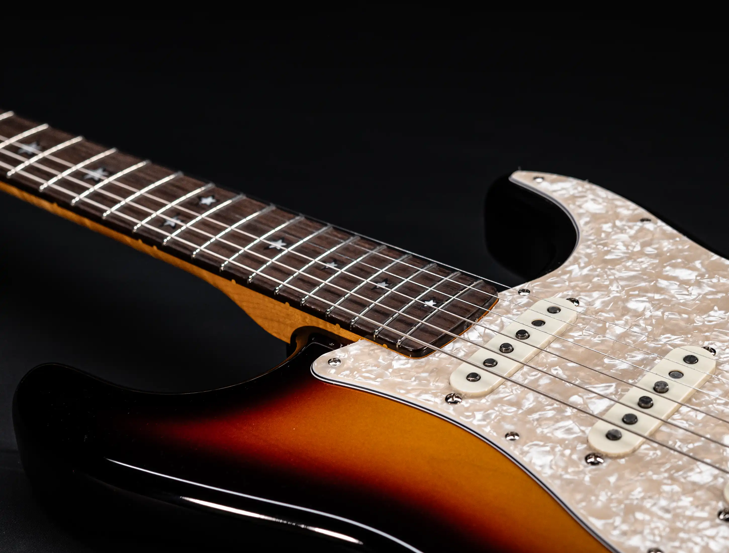a154633 Fender-MBD-Limited-60s-STARS-Stratocaster-NOS-flame-Neck-Sunburst