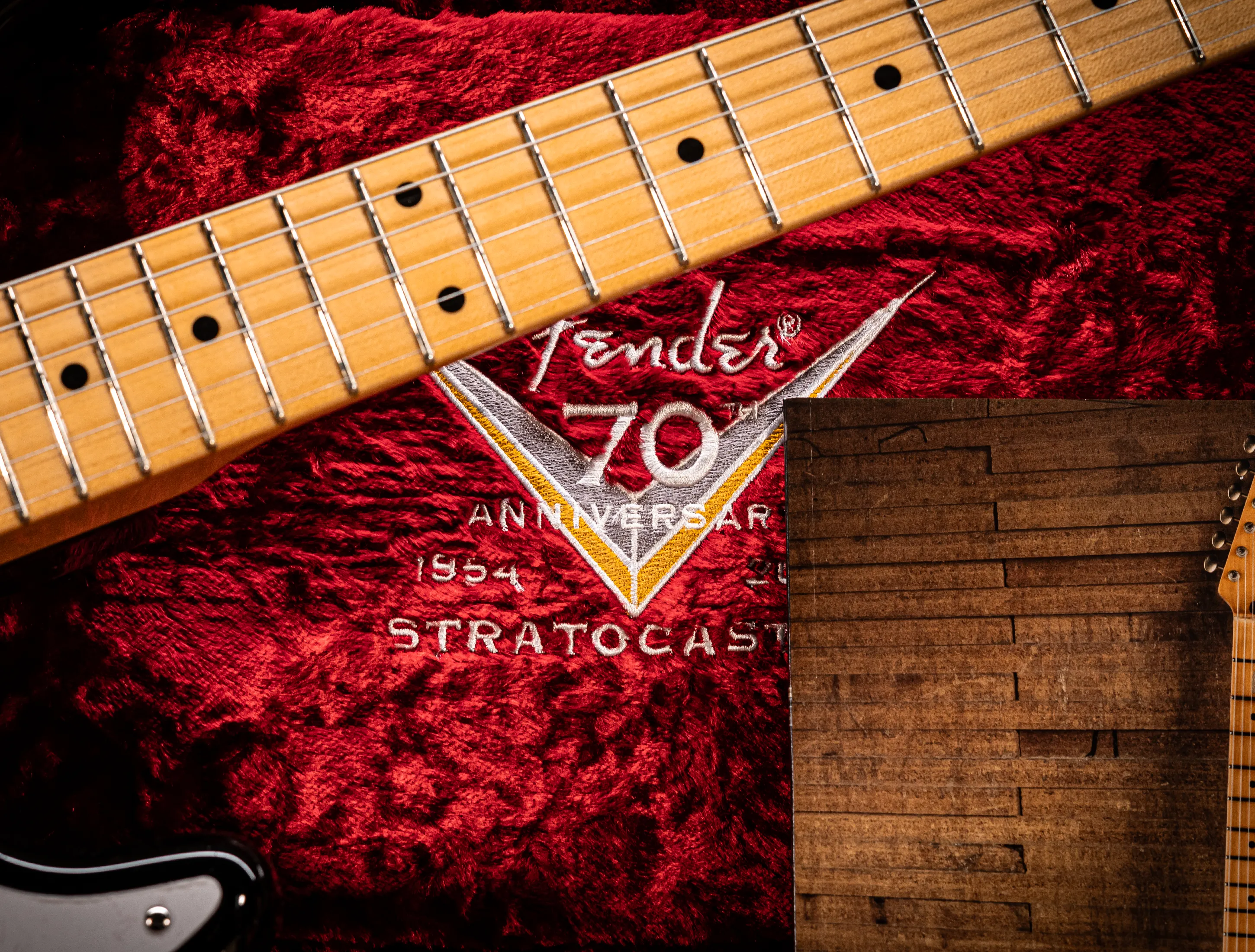 a164487 Fender 70th Anniversary Limited 1954 Stratocaster NOS - Black