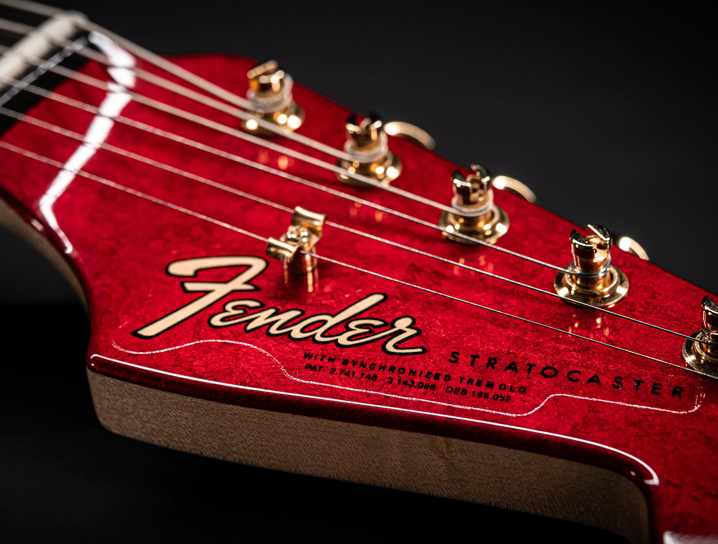 Fender Senior Masterbuilt Dale Wilson 1960 Stratocaster - Candy Apple Red Over 24K Gold Leaf