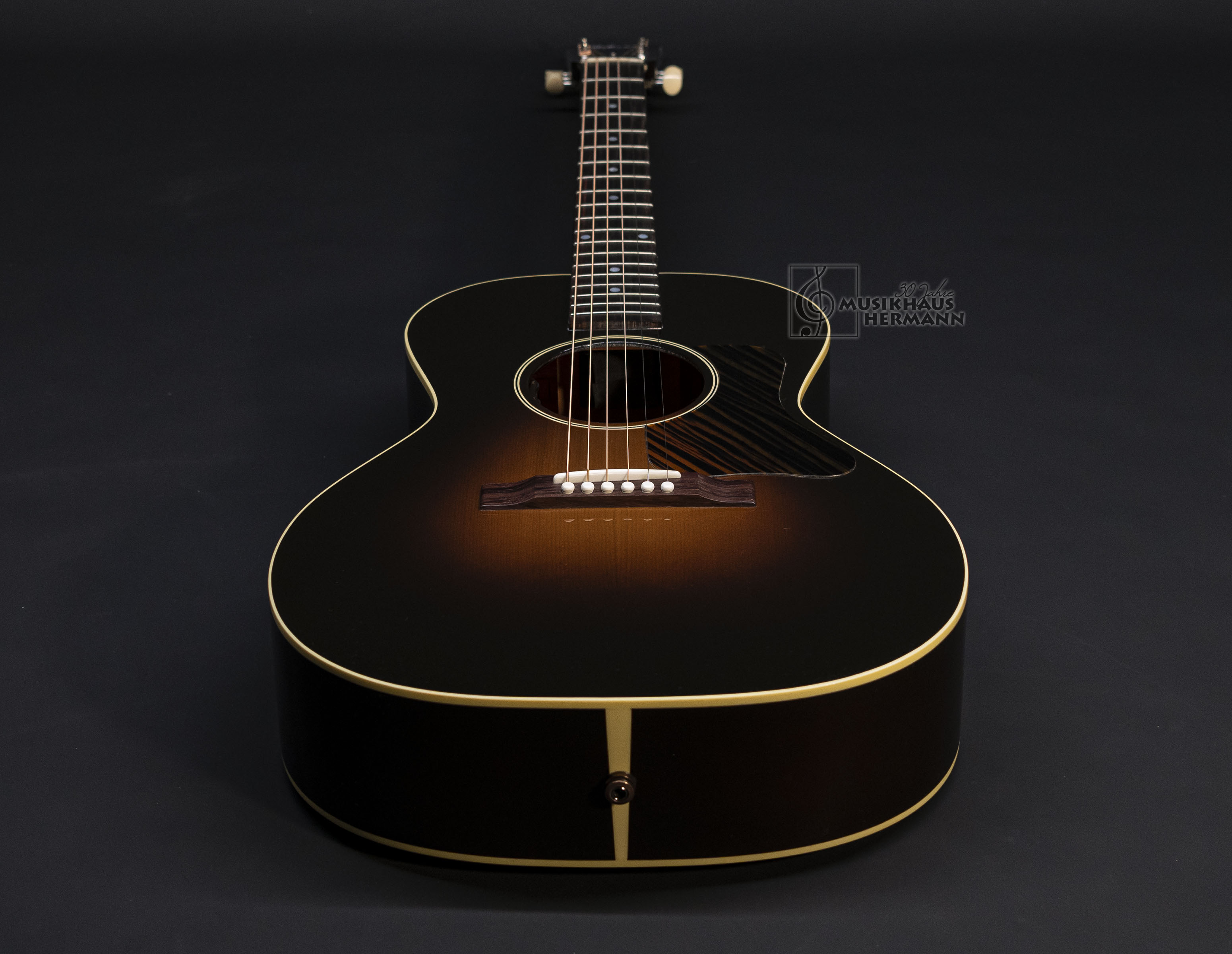 Galerie anzeigen (15 Bilder) a8-4540 gibson-l-00-original-2020-vintage-sunburst