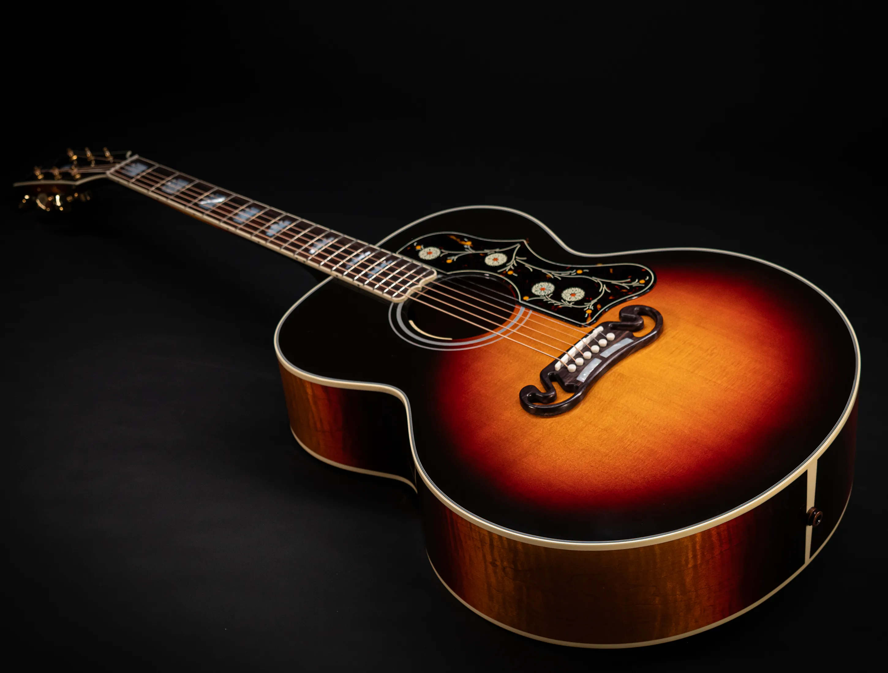 a173704 Gibson SJ-200 Standard Tri Burst MCJB20TB musikhaus-hermann