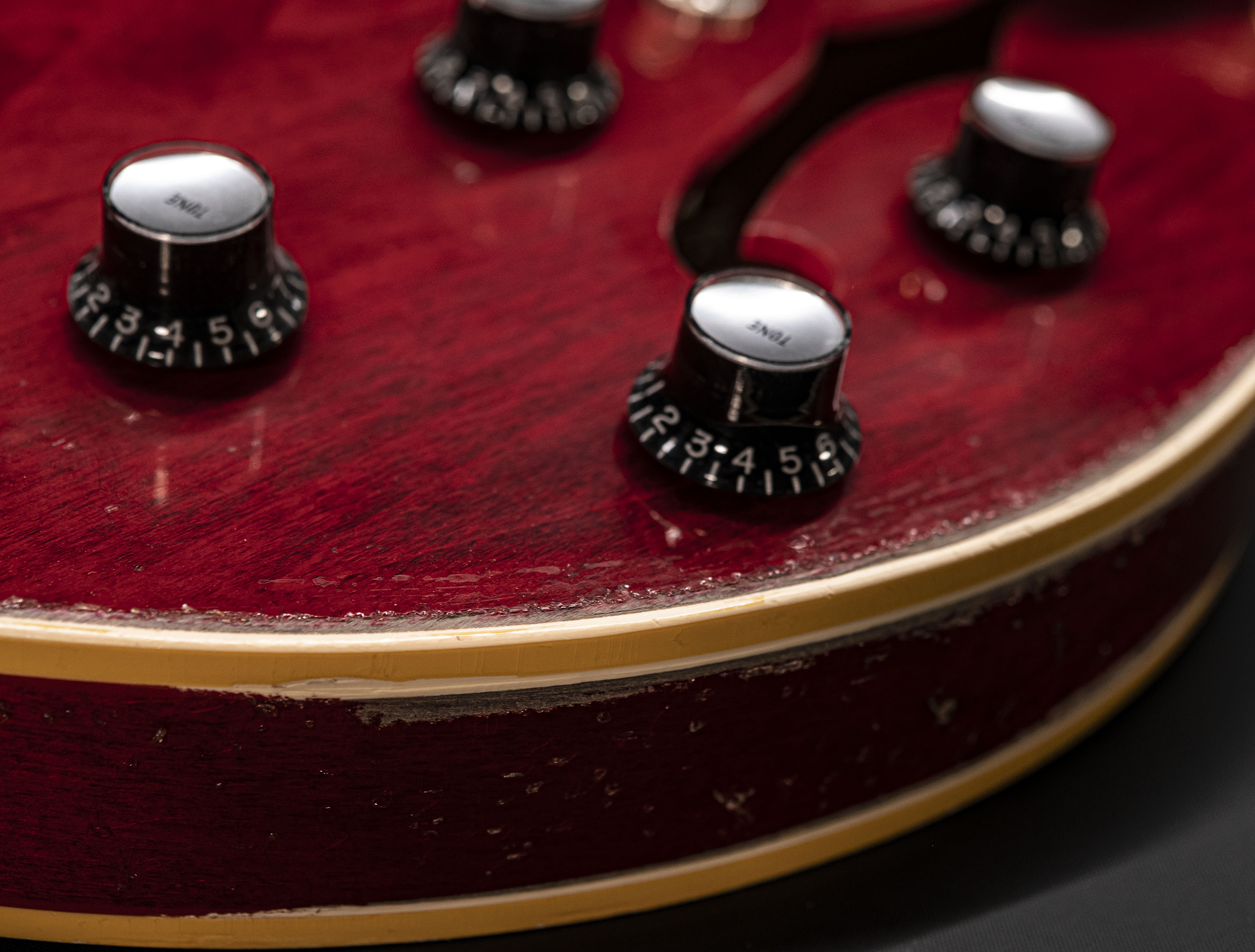 a128102-Gibson-1961-ES-335-Heavy-Aged-Murphy-Lab-Sixties-Cherry a128102-gibson-1961-es-335-heavy-aged-murphy-lab-sixties-cherry