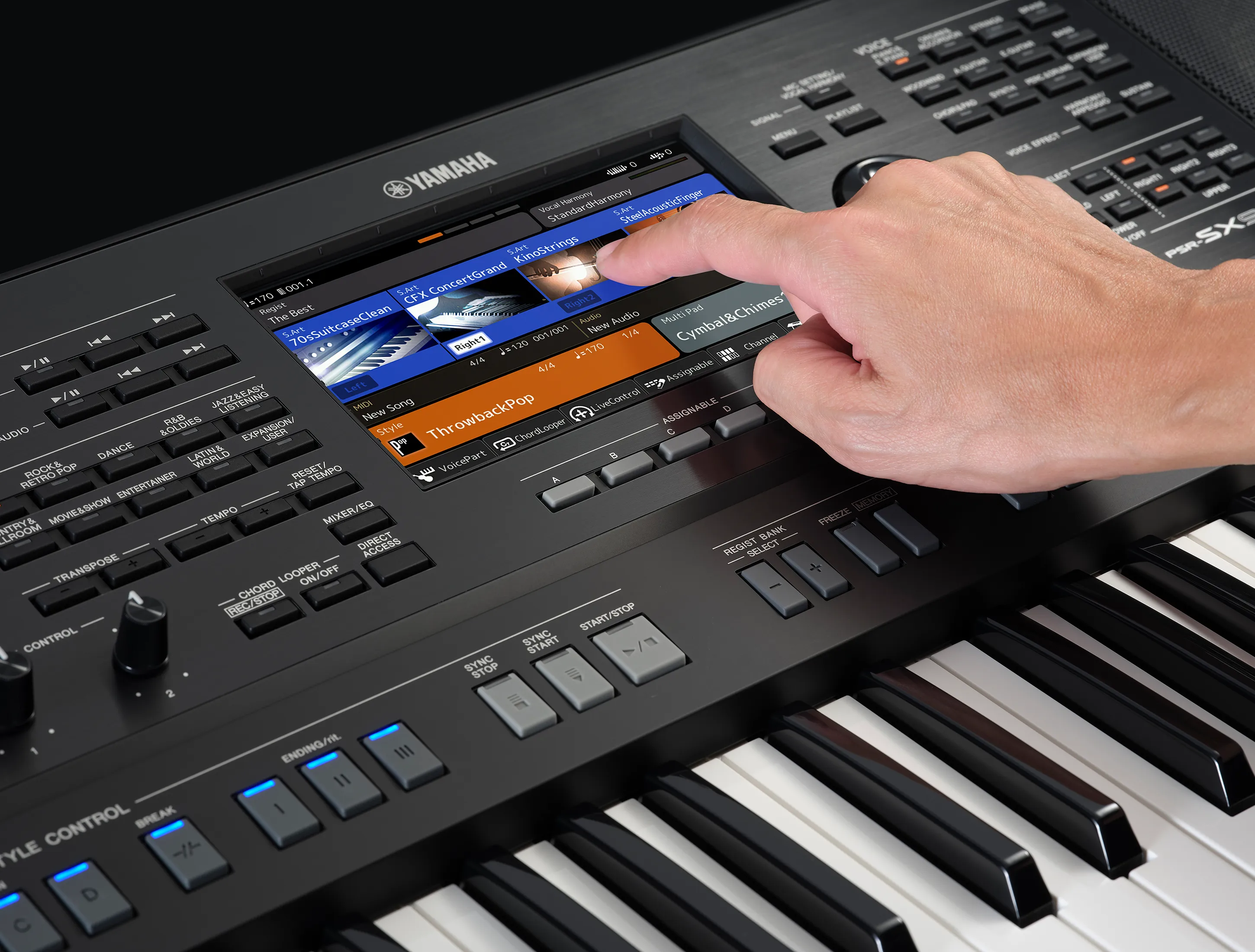 Show gallery (19 images) Yamaha PSR-SX-920 014