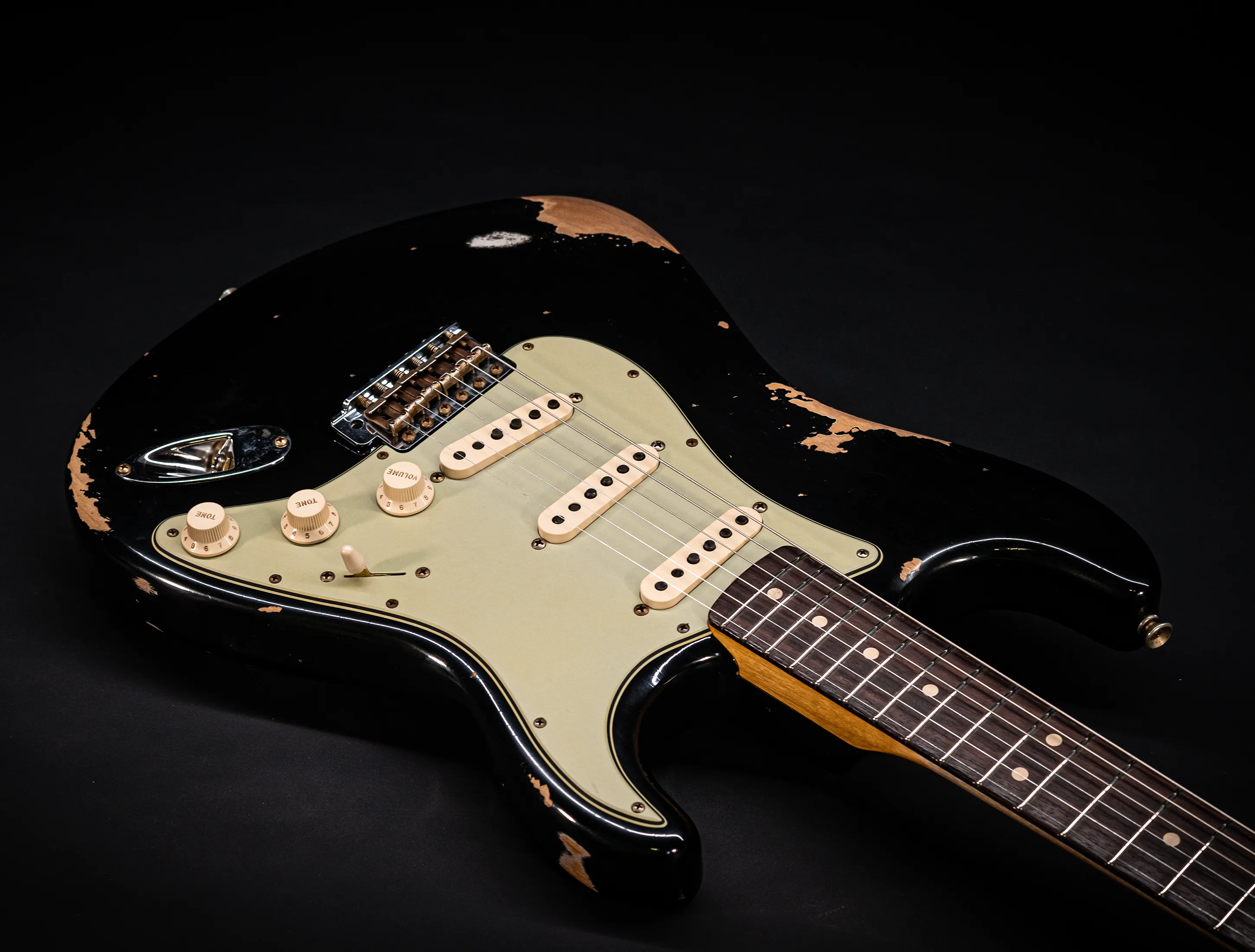a173130Fender MBD Limited 1963 Stratocaster Heavy Relic - Black Muikhaus-Hermann