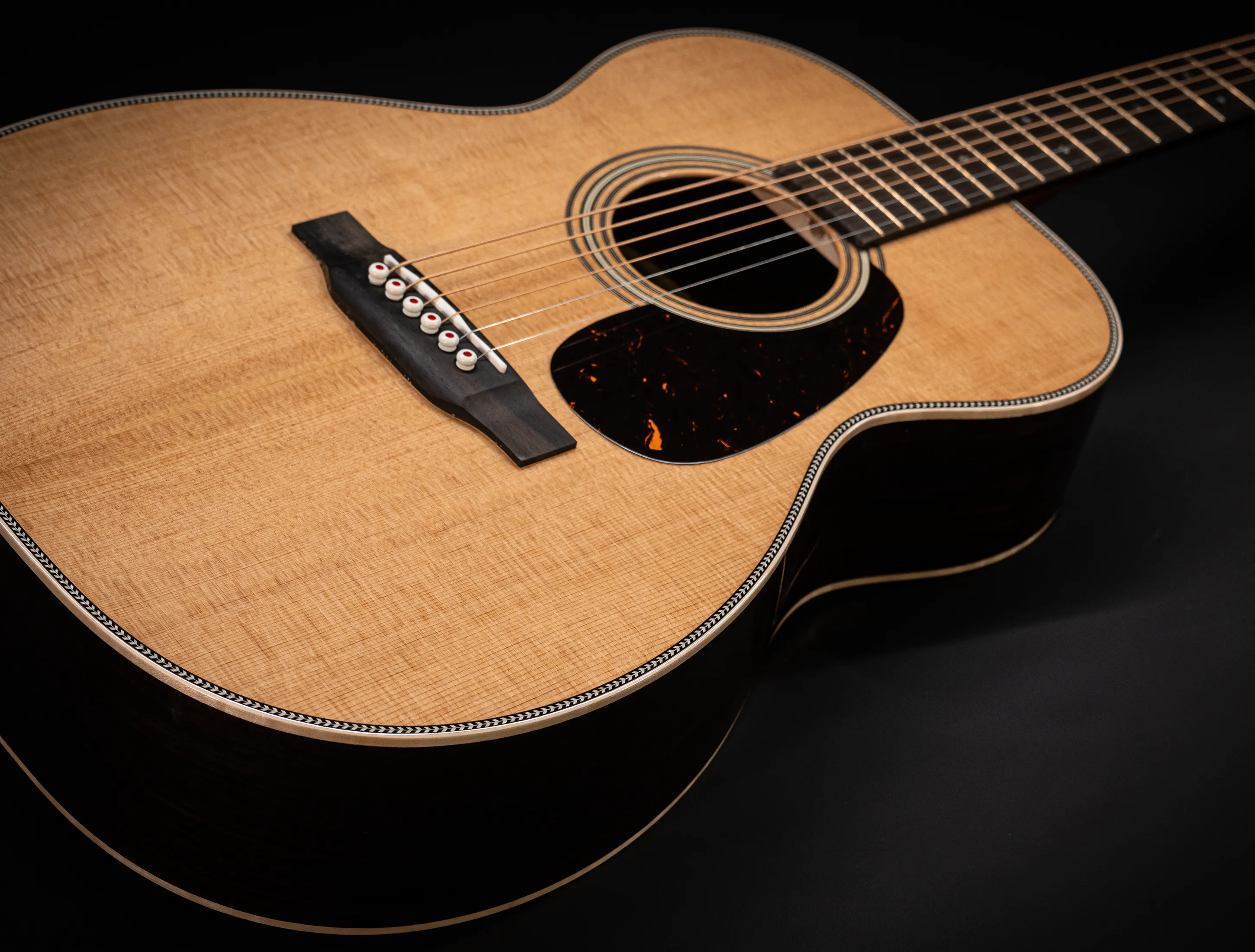 Show gallery (28 images) a170930 Martin 00-28 Modern Deluxe Musikhaus-Hermann