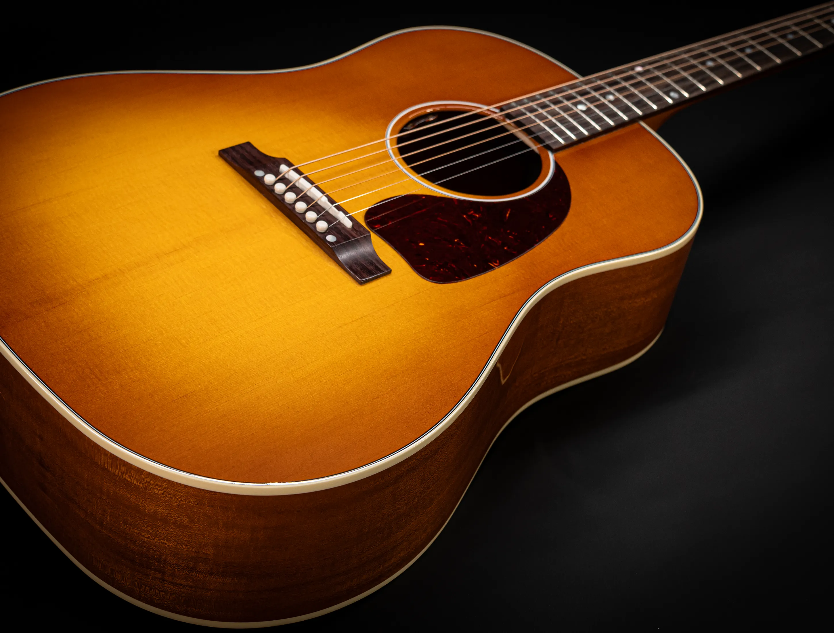 a173653 Gibson J45 Standard HCS Heritage Cherry Sunburst musikhaus-hermann