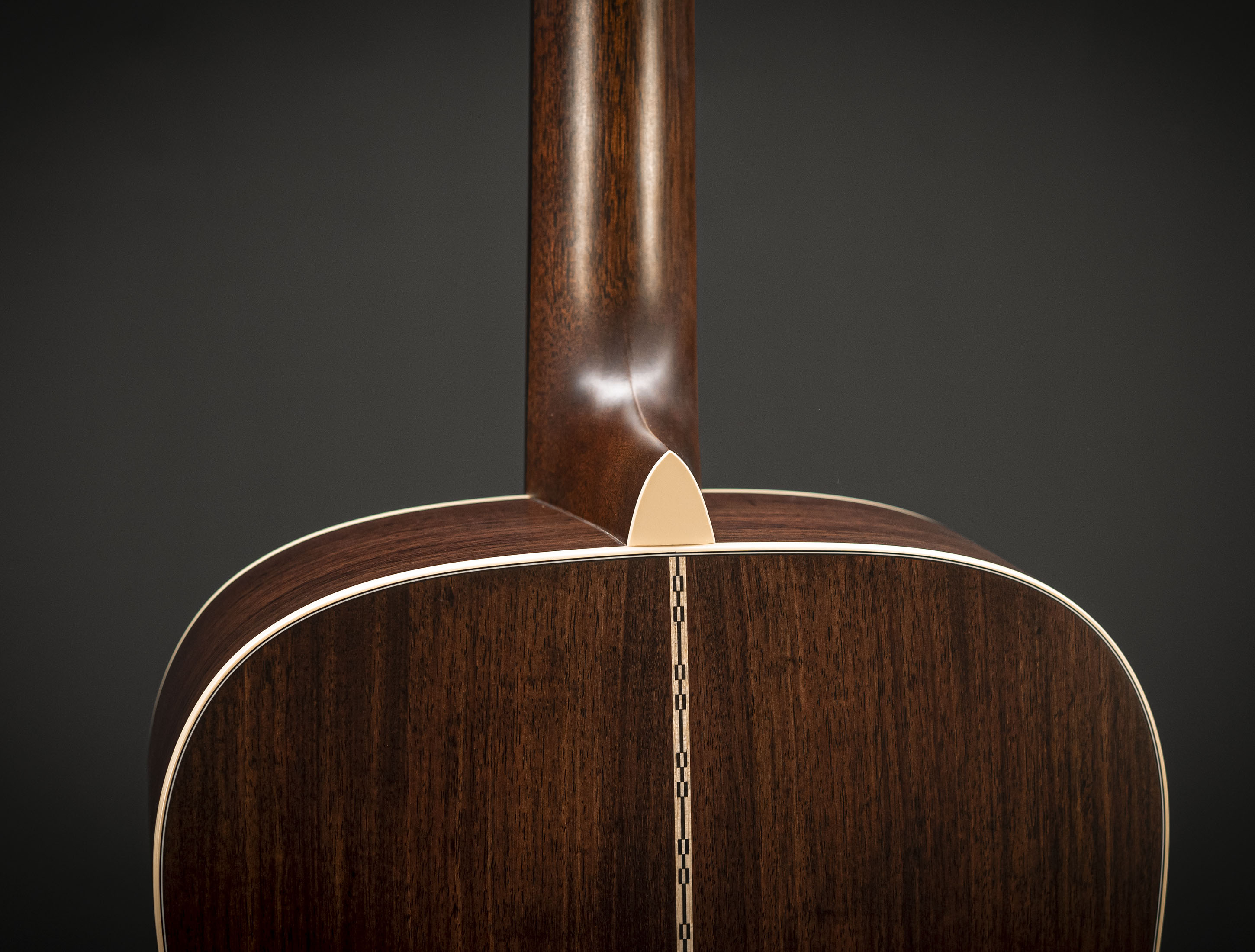 Show gallery (20 images) a135380 martin-d-28-satin-2023