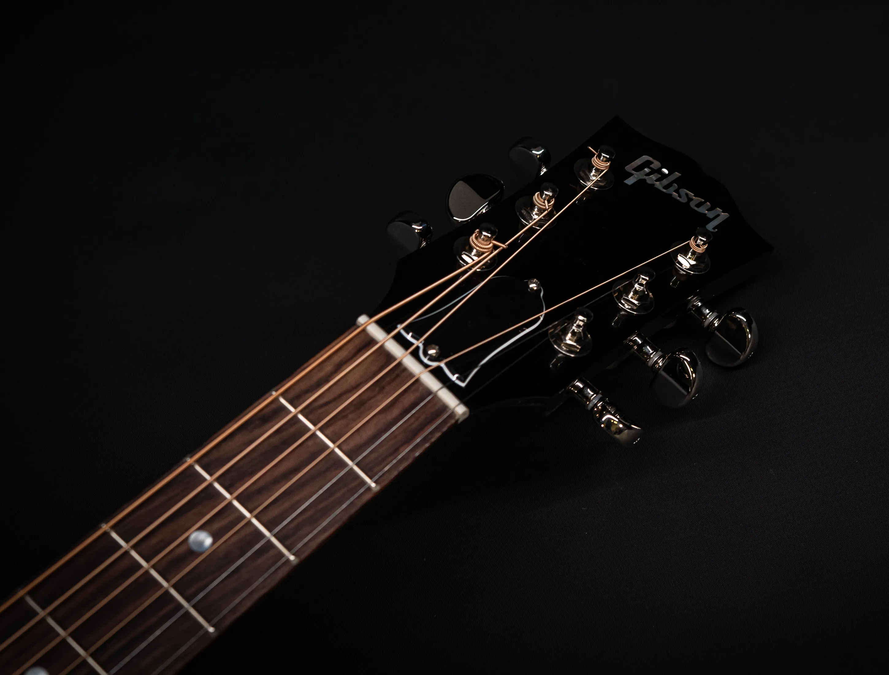 Show gallery (23 images) a170010 Gibson J-45 Standard - Vintage Sunburst