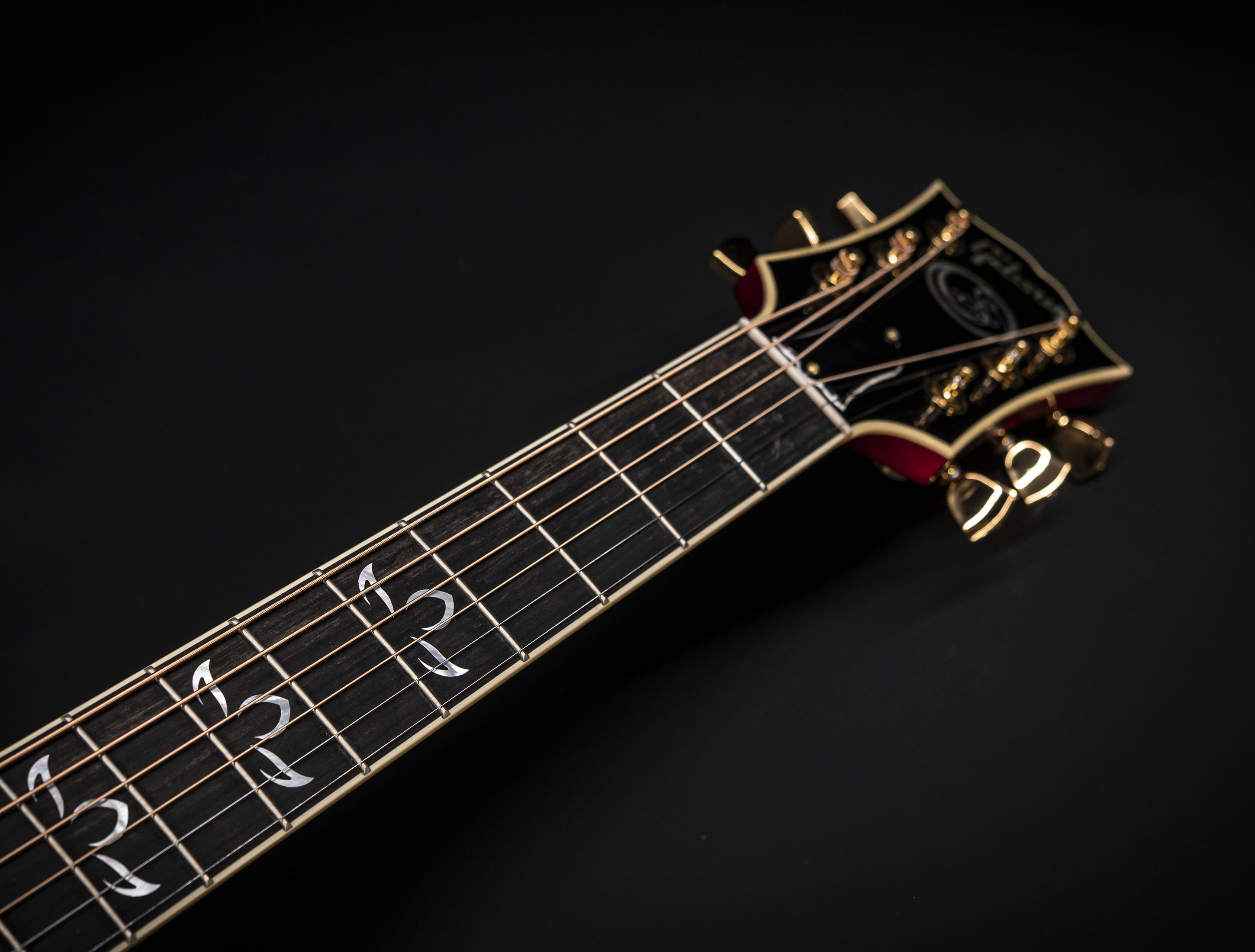 a134057_Gibson-Orianthi-SJ-200-AAA-Flame-Maple-Cherry a134057 gibson-orianthi-sj-200-aaa-flame-maple-cherry