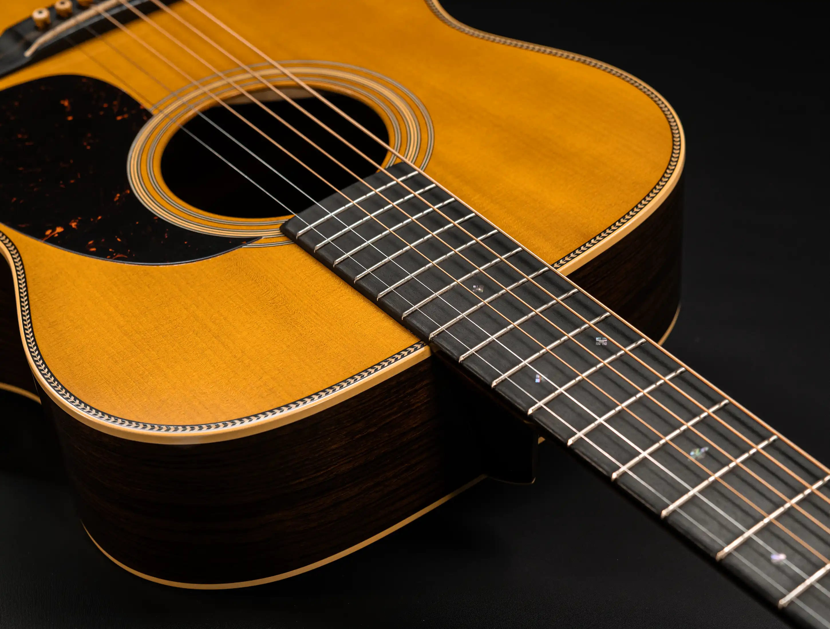 Show gallery (23 images) a154279 Martin-Custom-Shop-000-28-Authentic-1937-Vintage-Low-Gloss-Stage-1-Aging