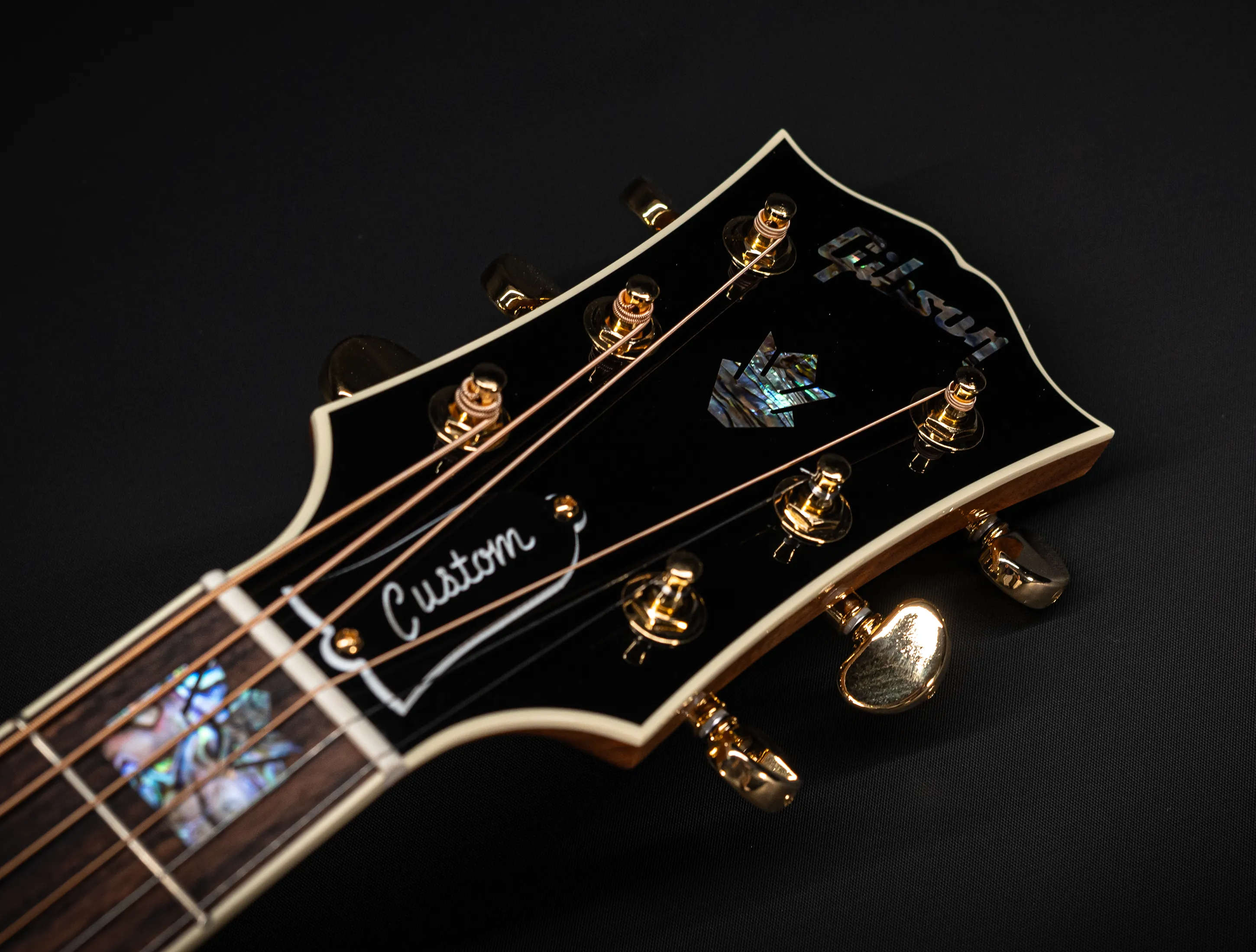 Gibson SJ-200 Elegant Koa - Honey Burst