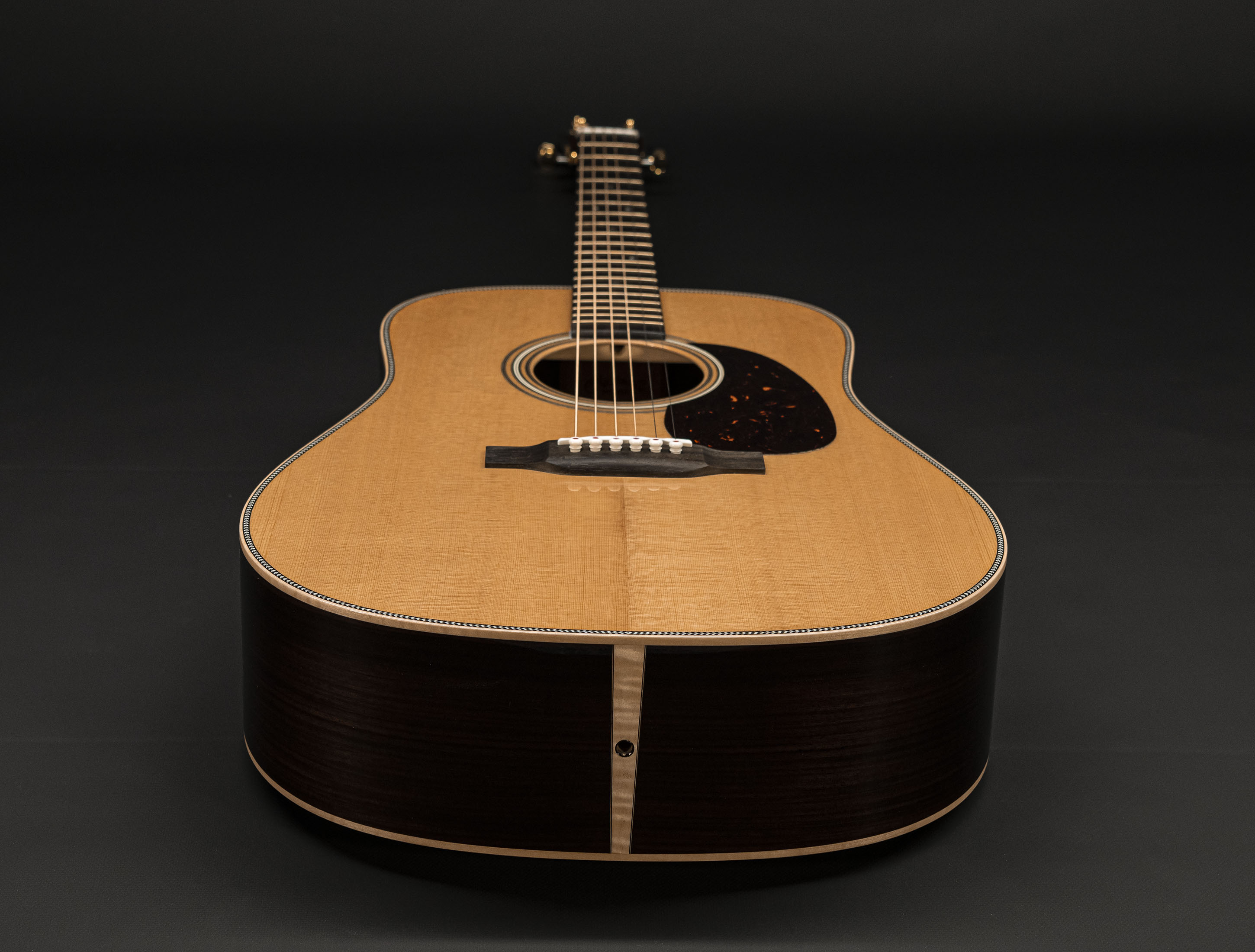 Show gallery (25 images) a118470 martin-d-28-modern-deluxe