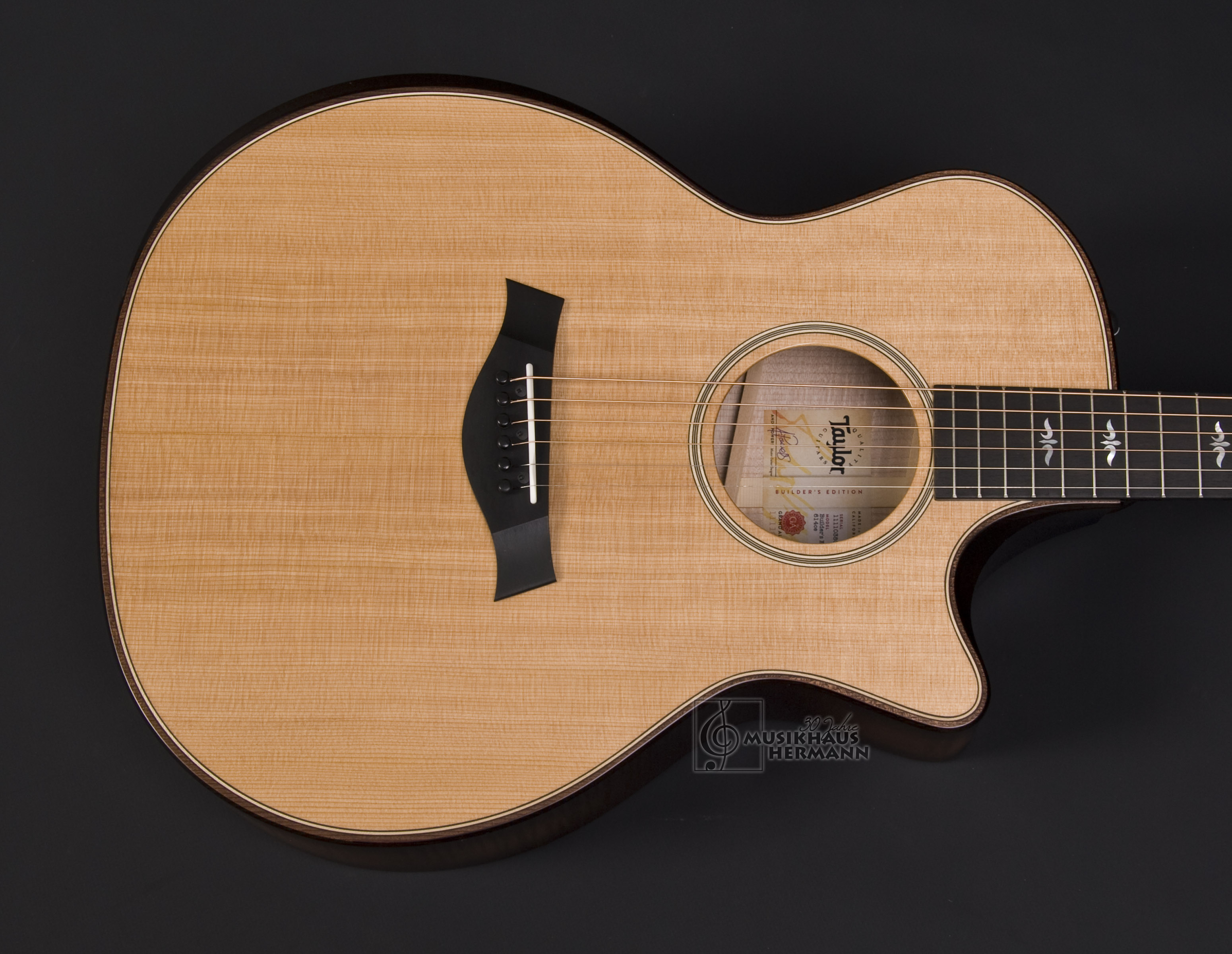 Show gallery (14 images) a7-0317-taylor-614ce-builders-edition-nt-natural