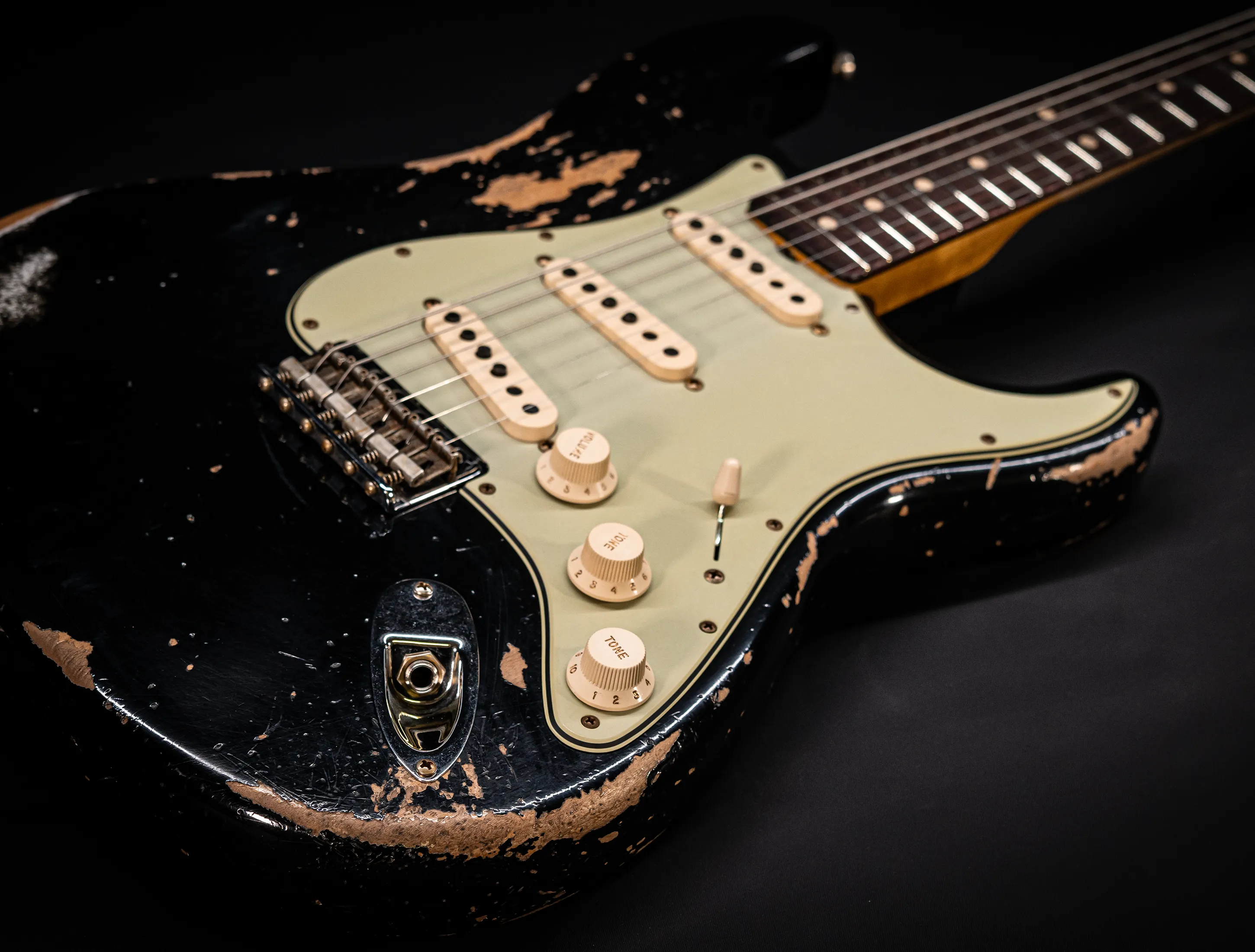 a172965Fender MBD Limited 1963 Hardtail Stratocaster Heavy Relic - Black Muikhaus-Hermann