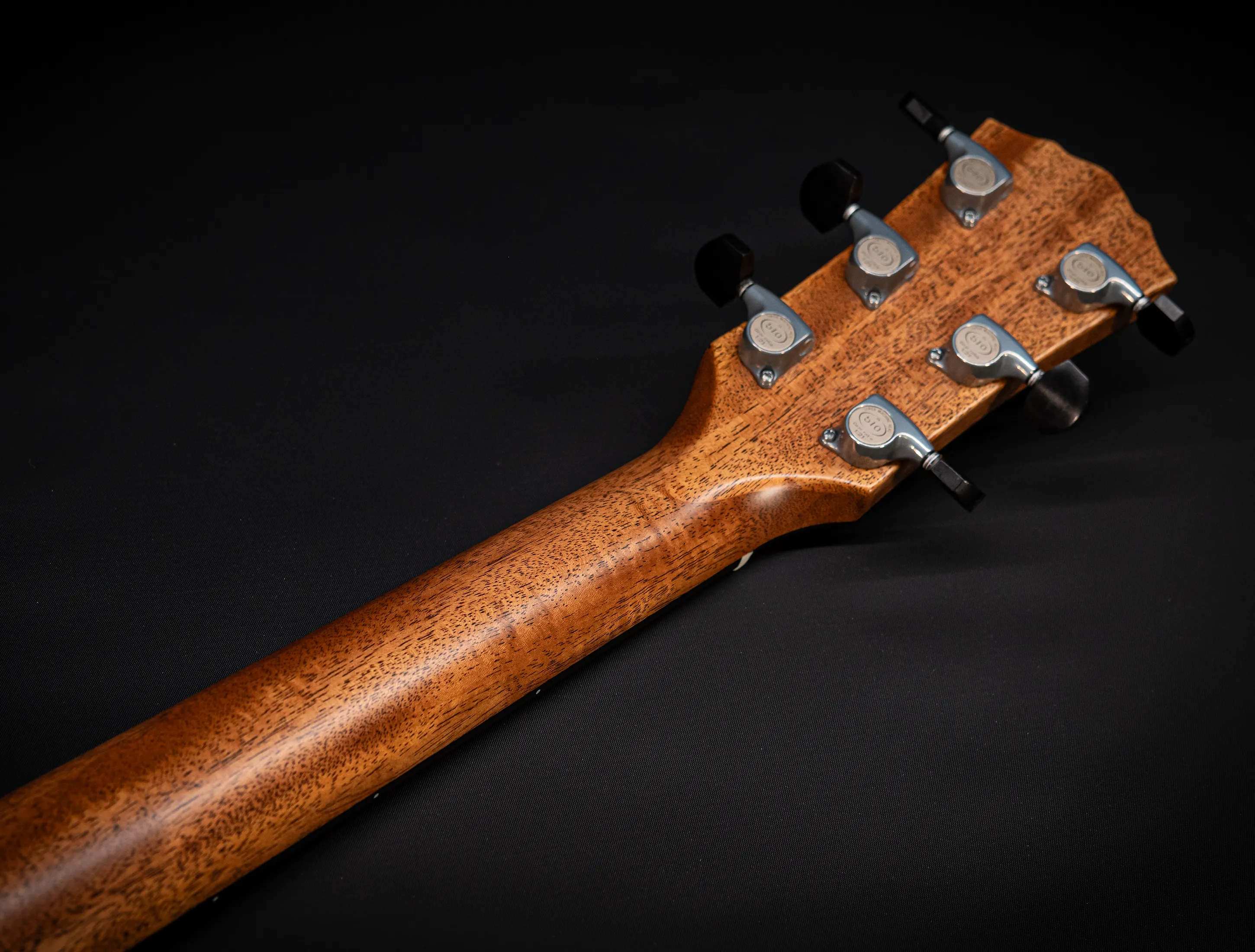 a172067 Taylor Gold Label 814e Koa Sunburst Top - Musikhaus Hermann