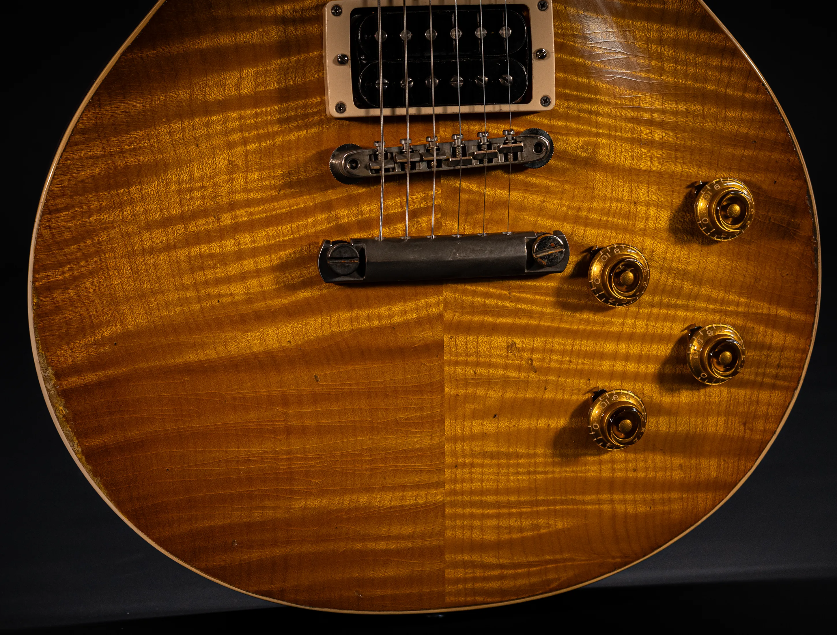 Show gallery (36 images) a163148 Gibson Les Paul 1959 Double Black Murphy LAB R9 Authentic Heavy Aged - Butterscotch
