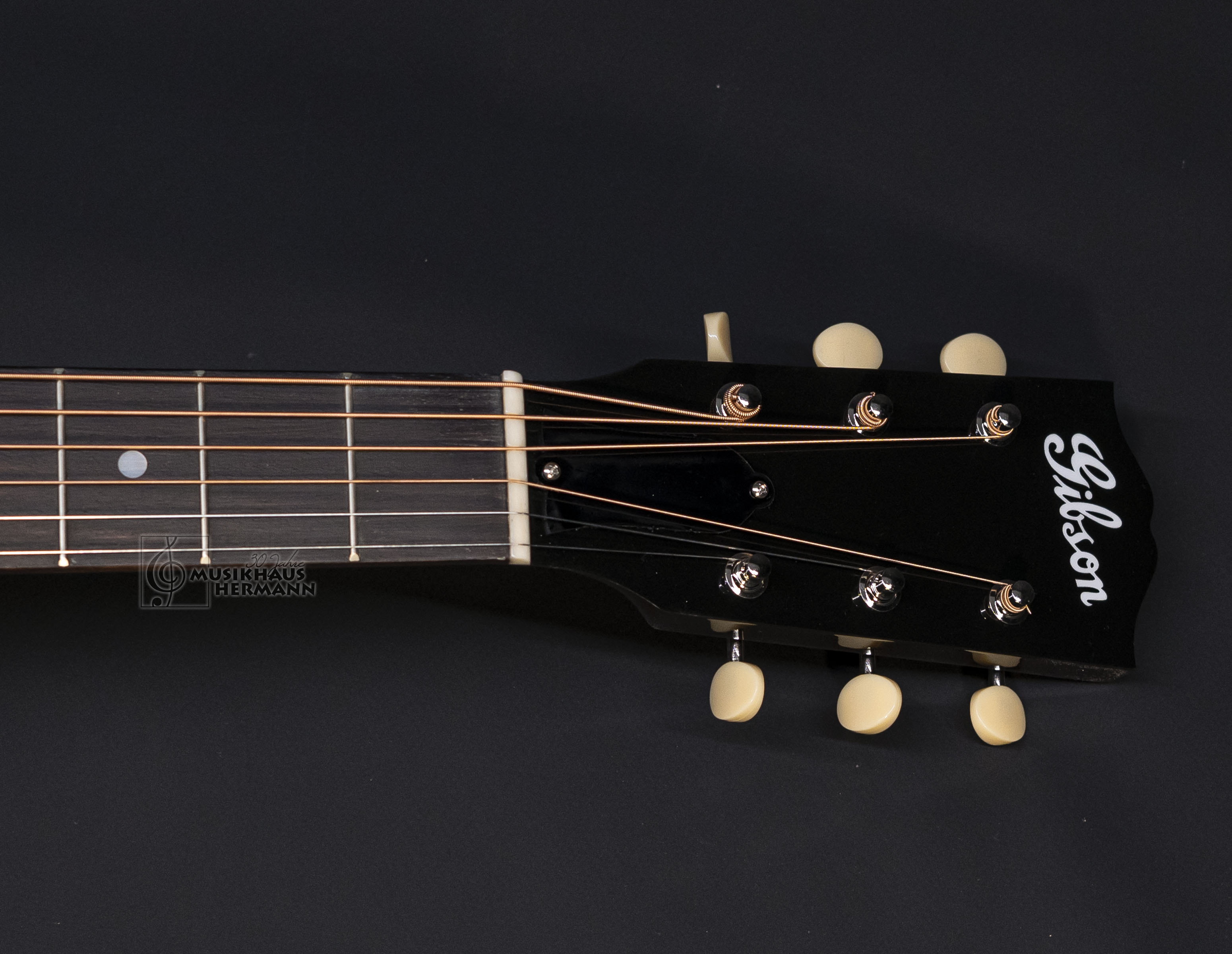 Galerie anzeigen (15 Bilder) a8-4532 gibson-l-00-original-2020-vintage-sunburst