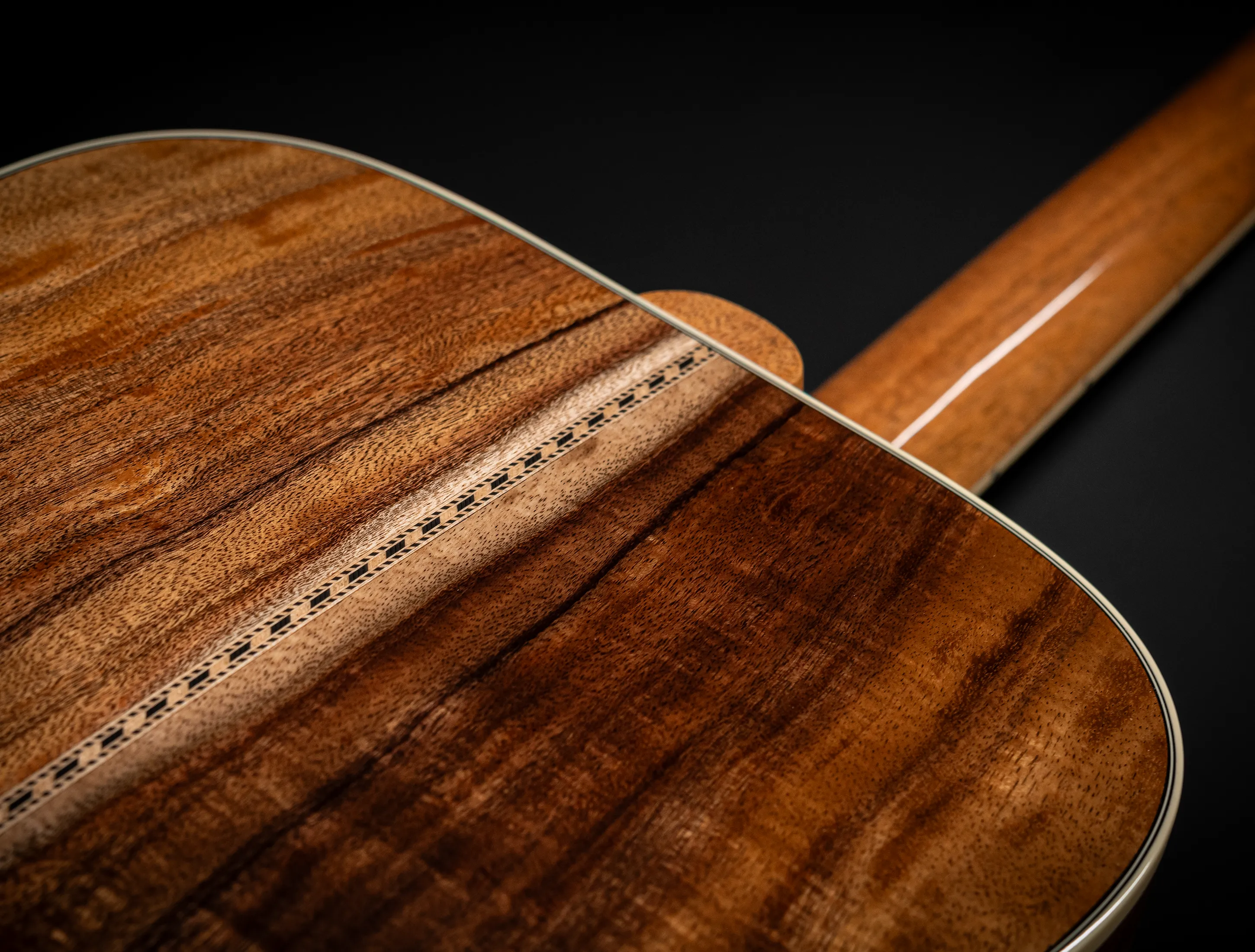 Gibson Hummingbird Elegant Koa - Honey Burst