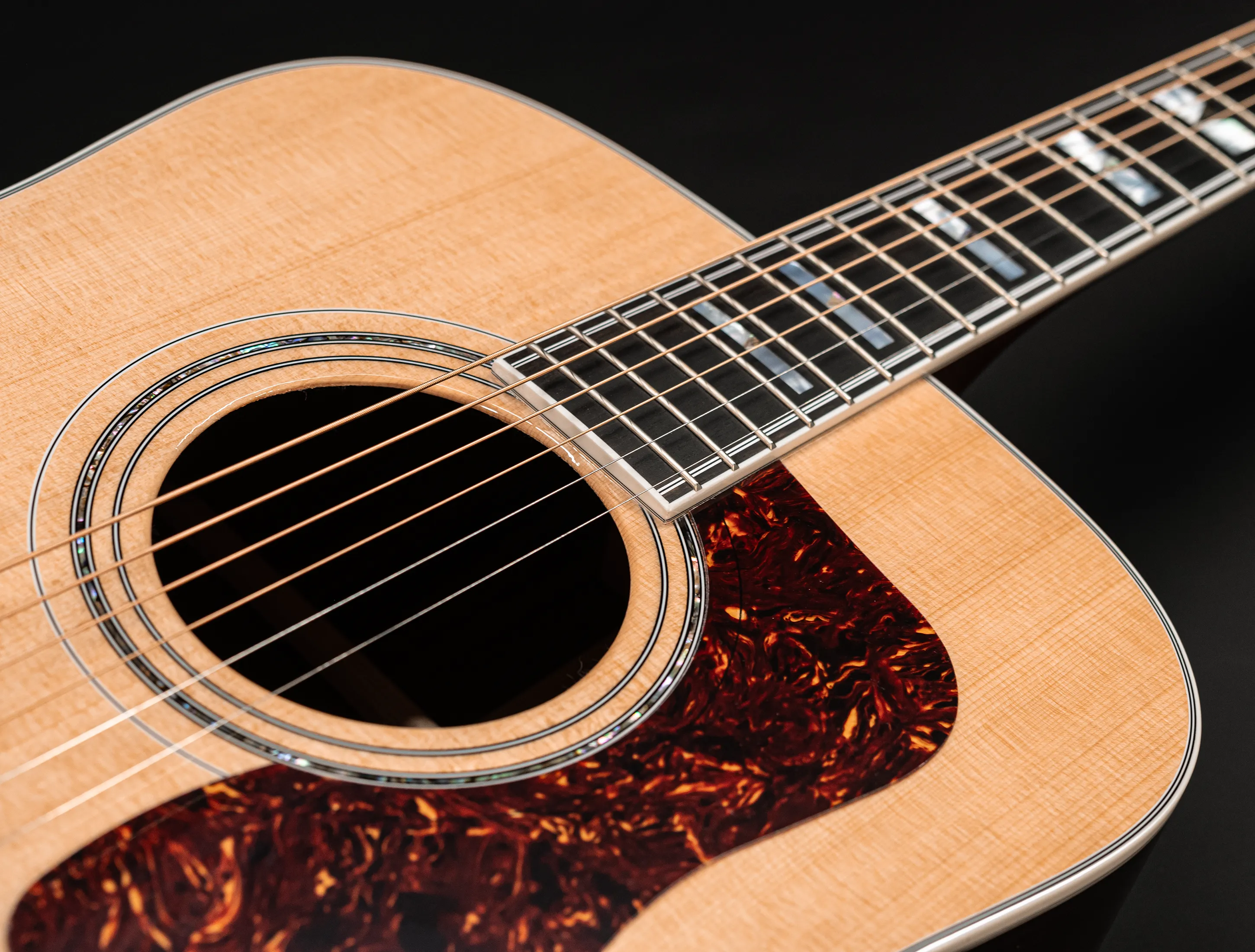 Show gallery (28 images) a156724 Guild D-55 Natural USA