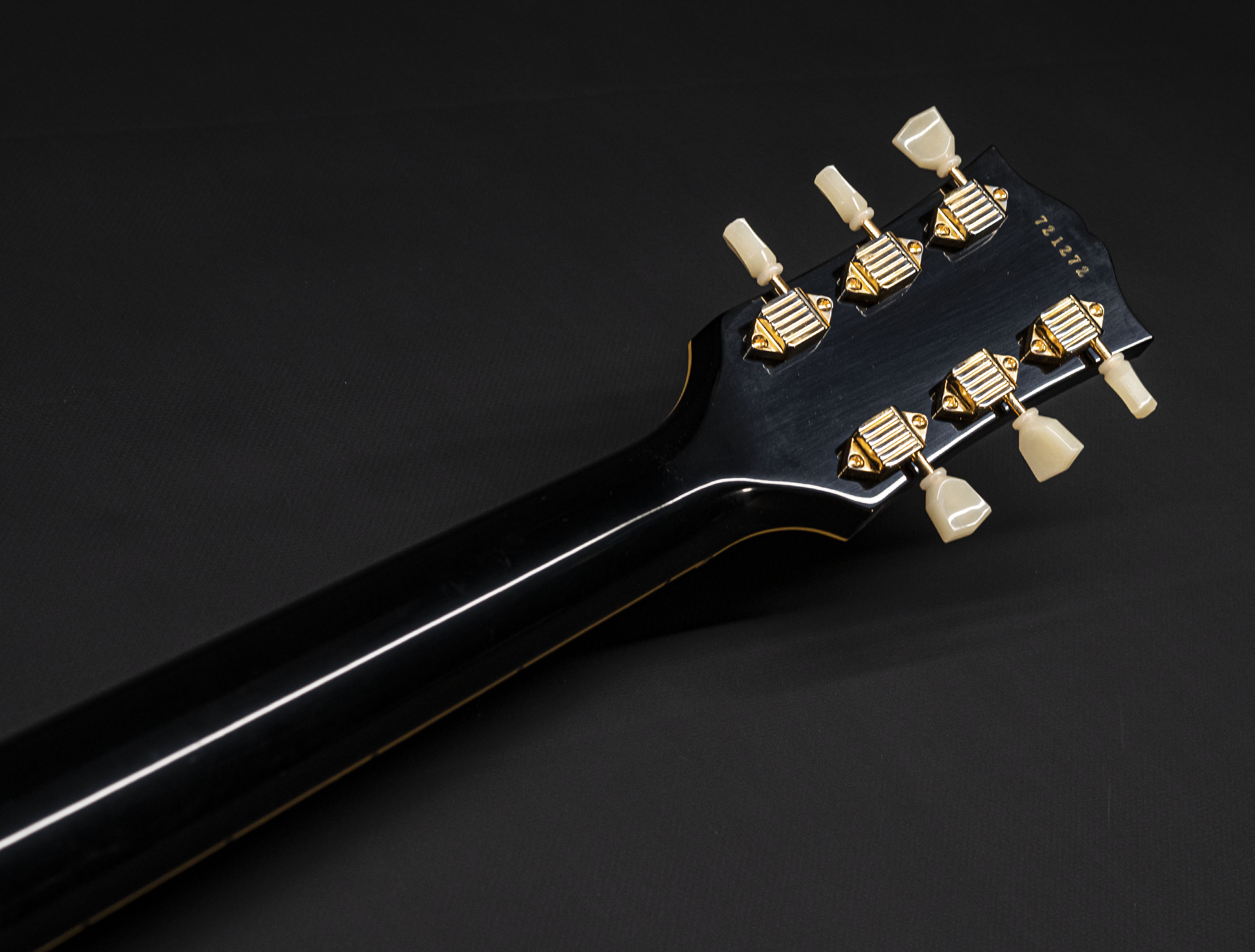Galerie anzeigen (26 Bilder) a120215 gibson-les-paul-custom-1957-reissue-3-pickup-bigsby-vos-ebony