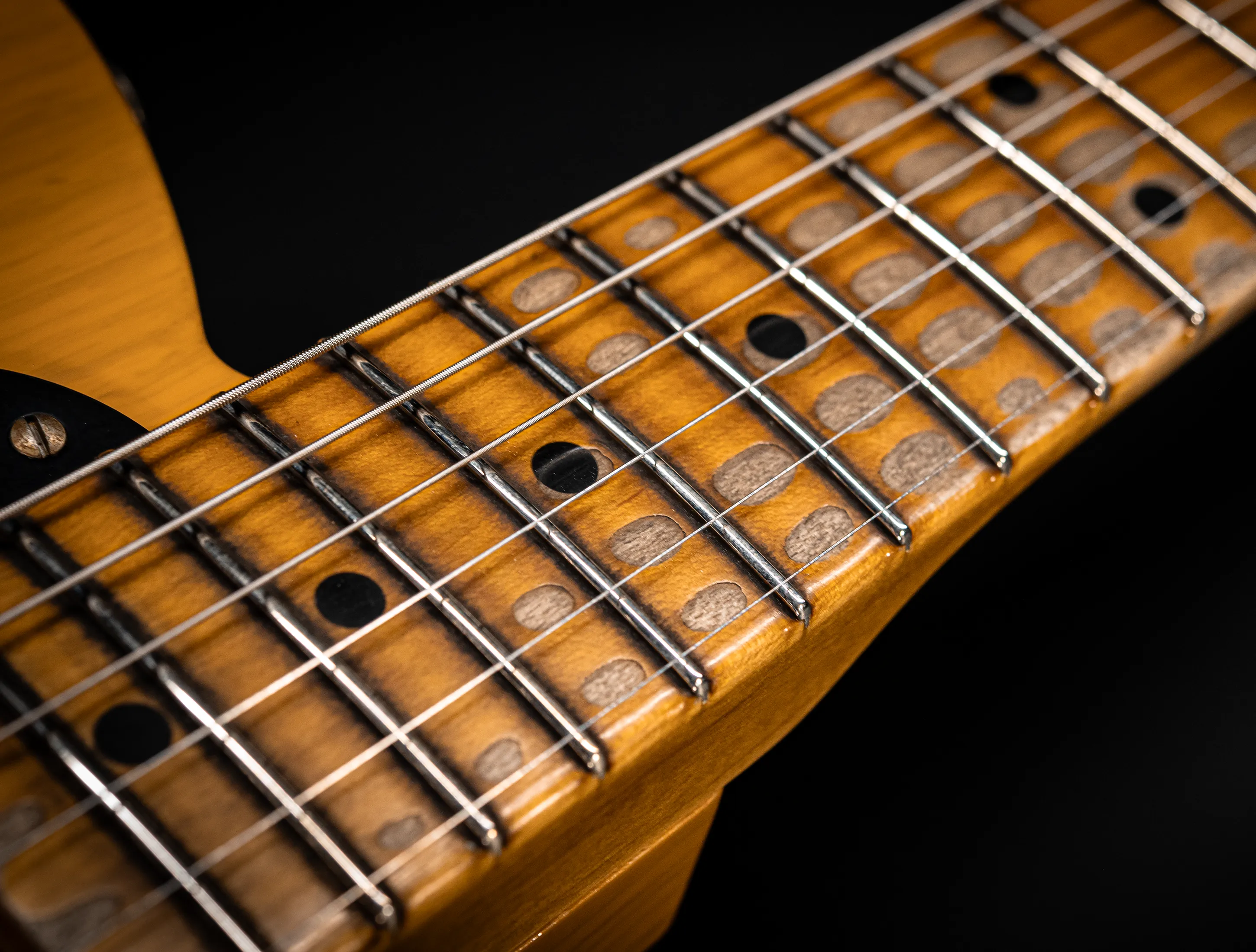 a173237Fender MBD Limited 1952 Humbucker Telecaster Heavy Relic - Butterscotch Blonde Muikhaus-Hermann